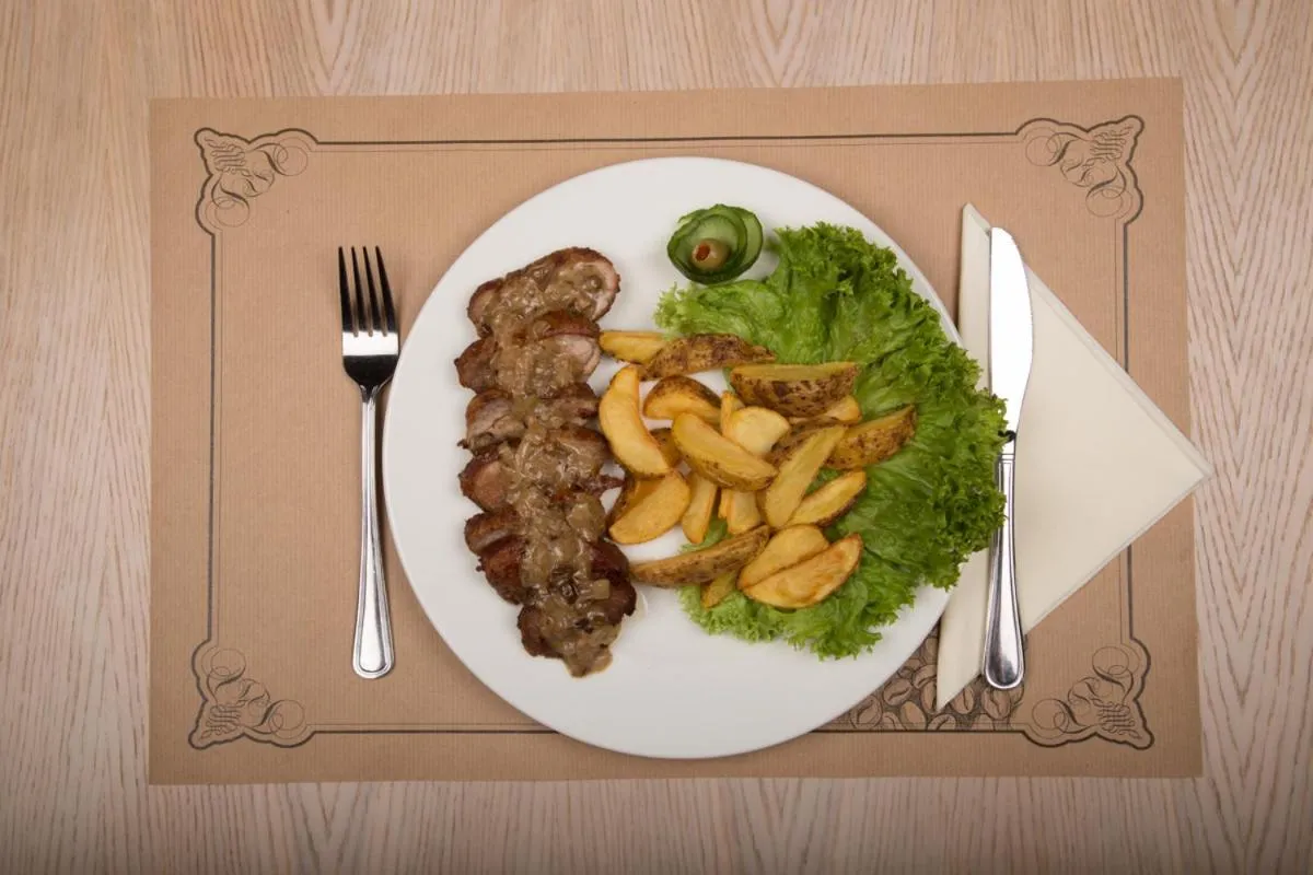 Breakfast in Glas-Hotel 4*