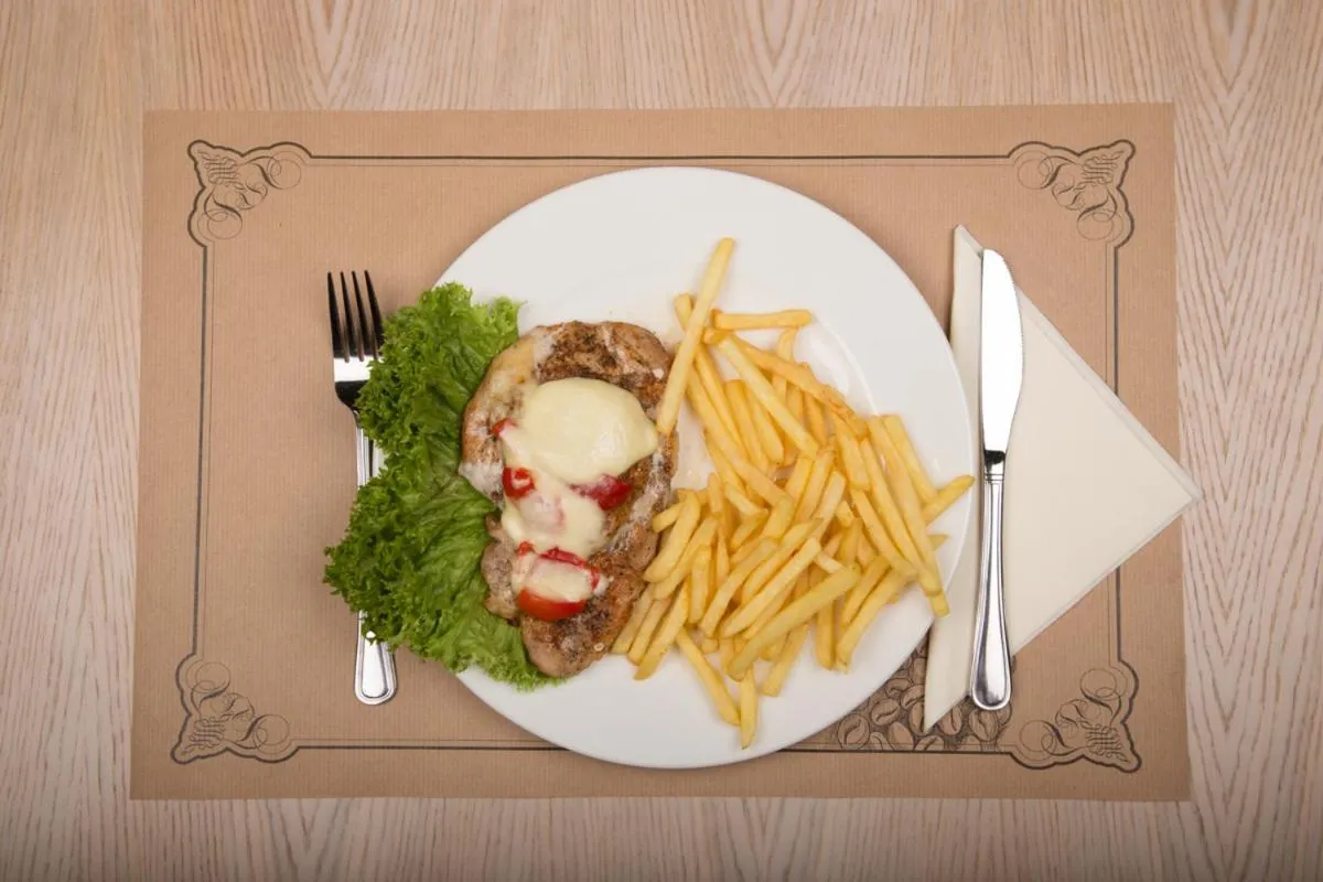 Breakfast in Glas-Hotel 4*