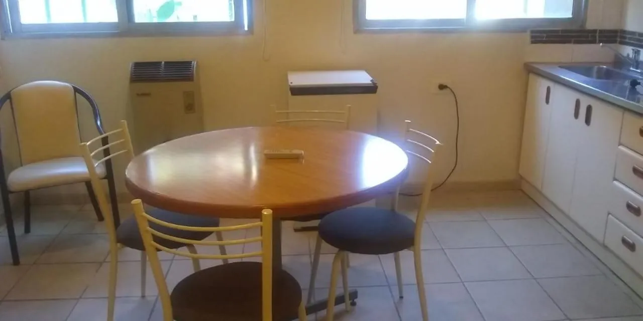 Dining area in Apart Hotel Maue