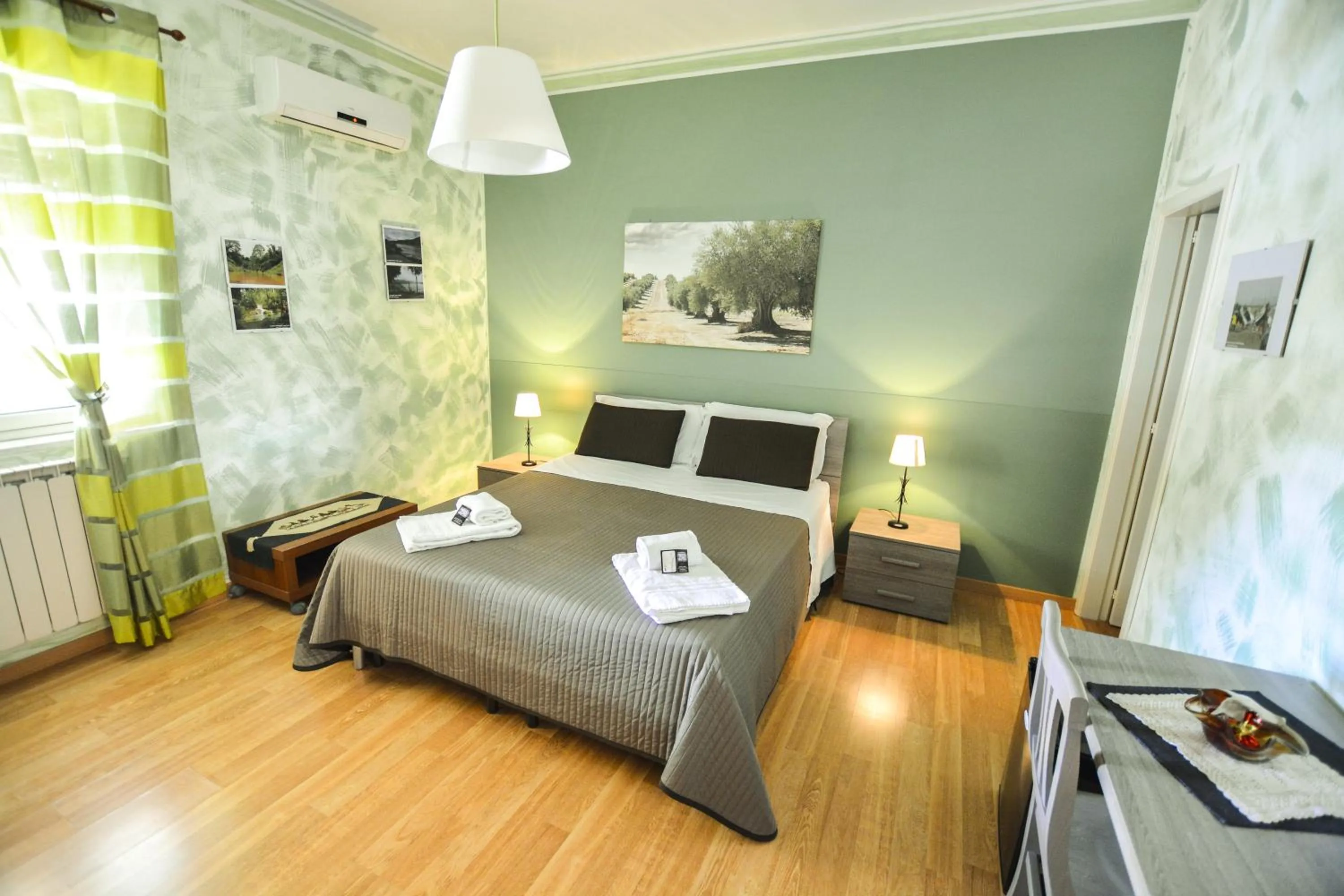 Photo of the whole room, Bed in B&B Alfio Tomaselli