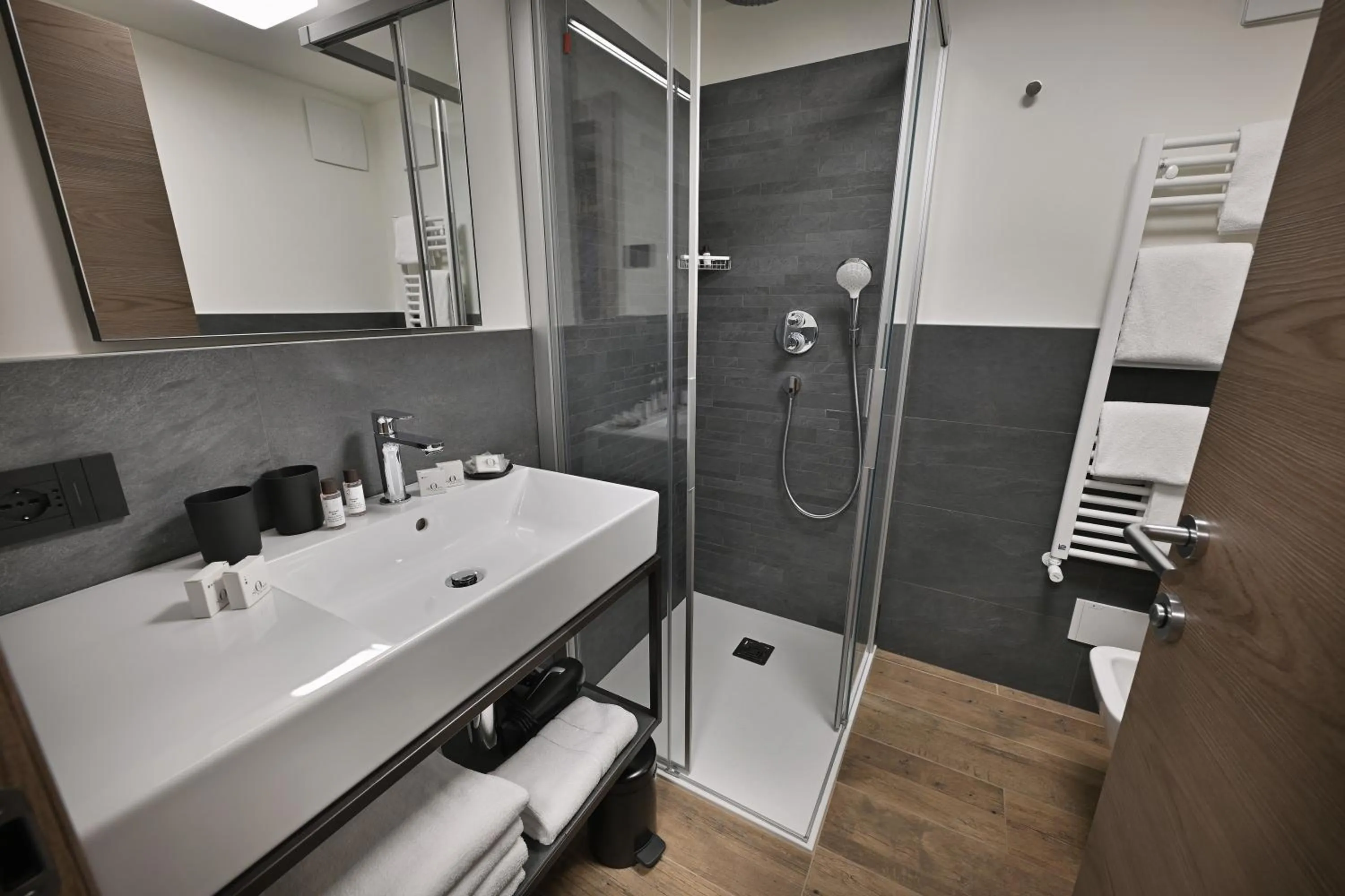 Bathroom in Hotel Loredana