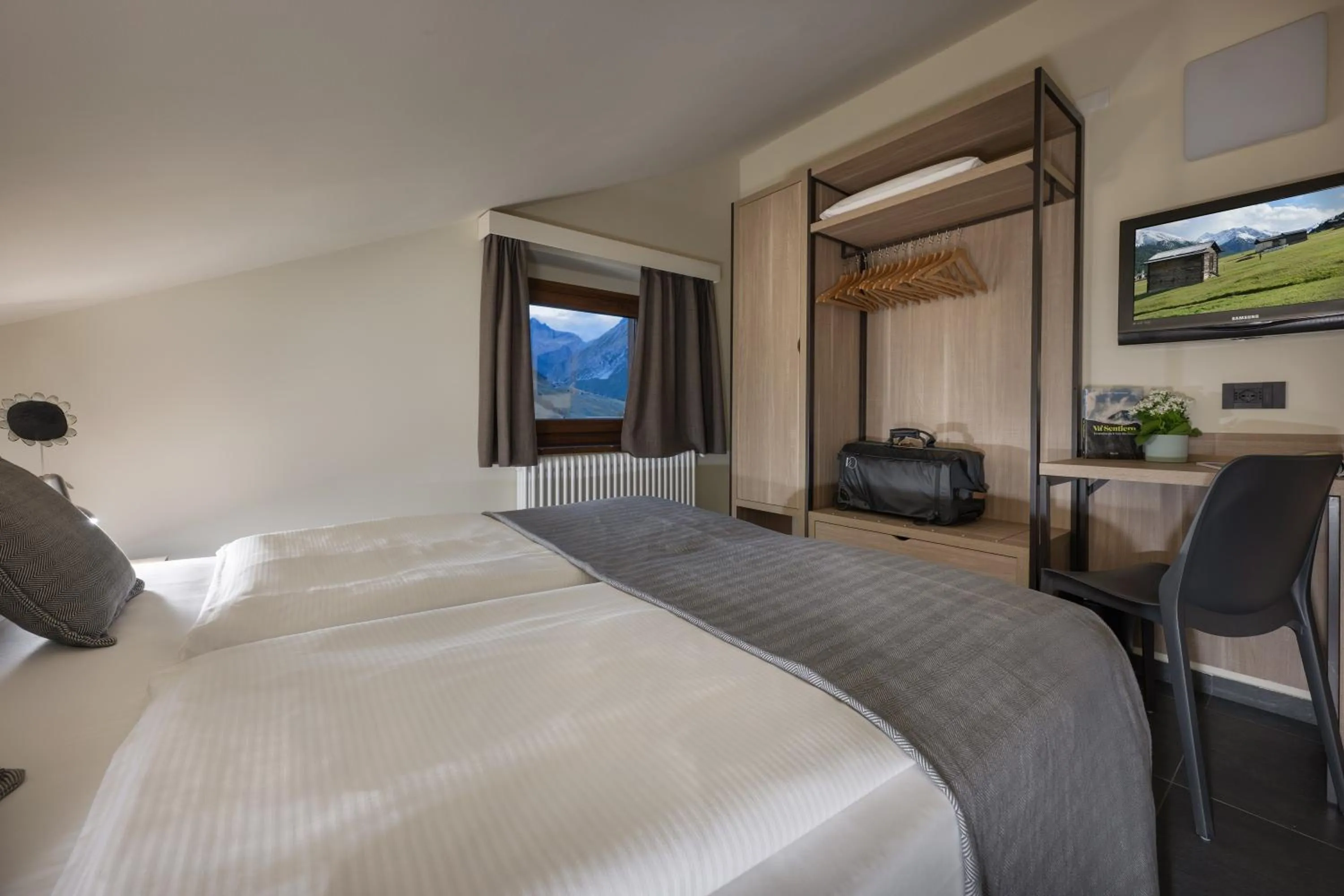 Bedroom, Bed in Hotel Loredana