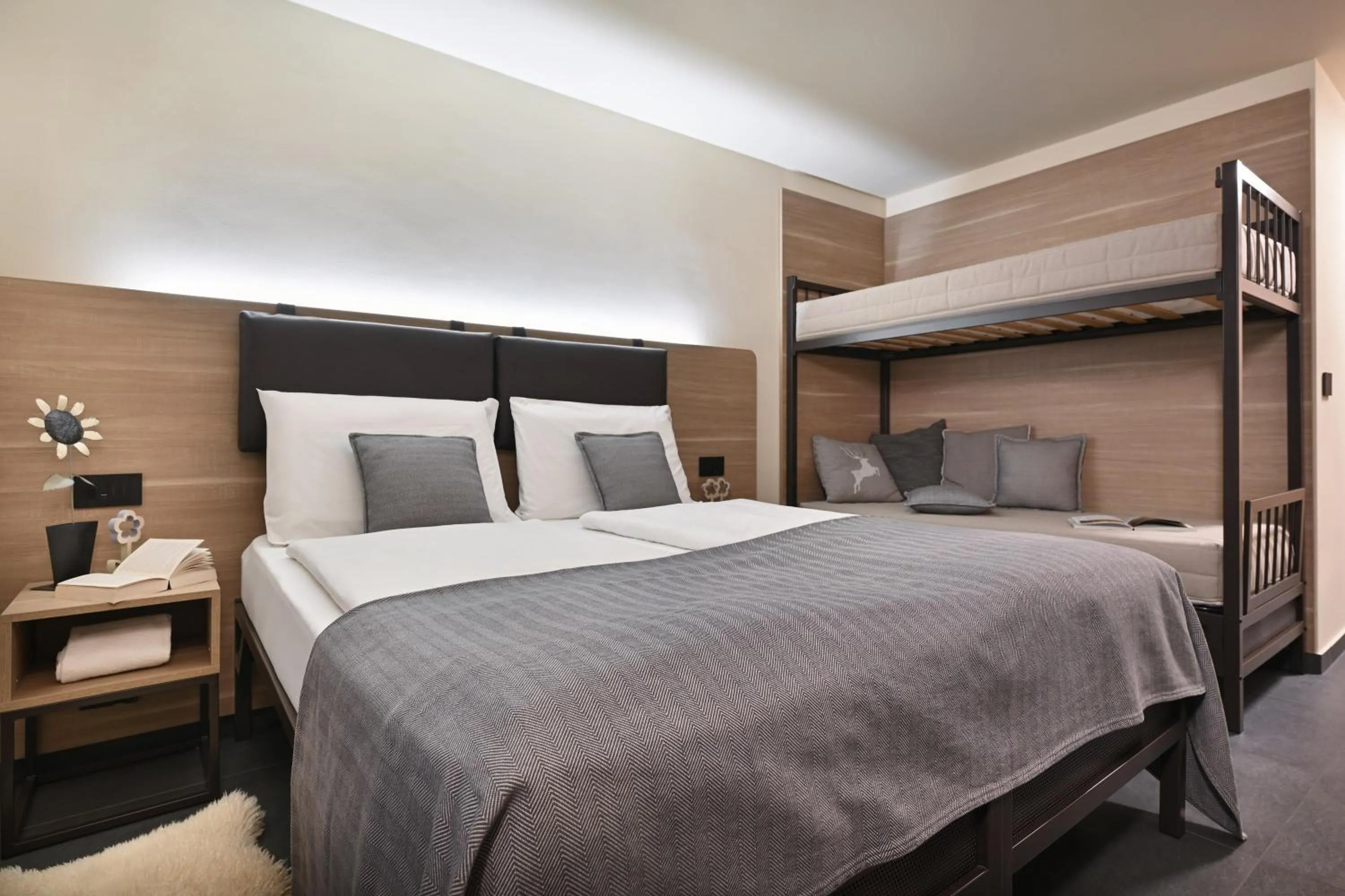 Bedroom, Bed in Hotel Loredana