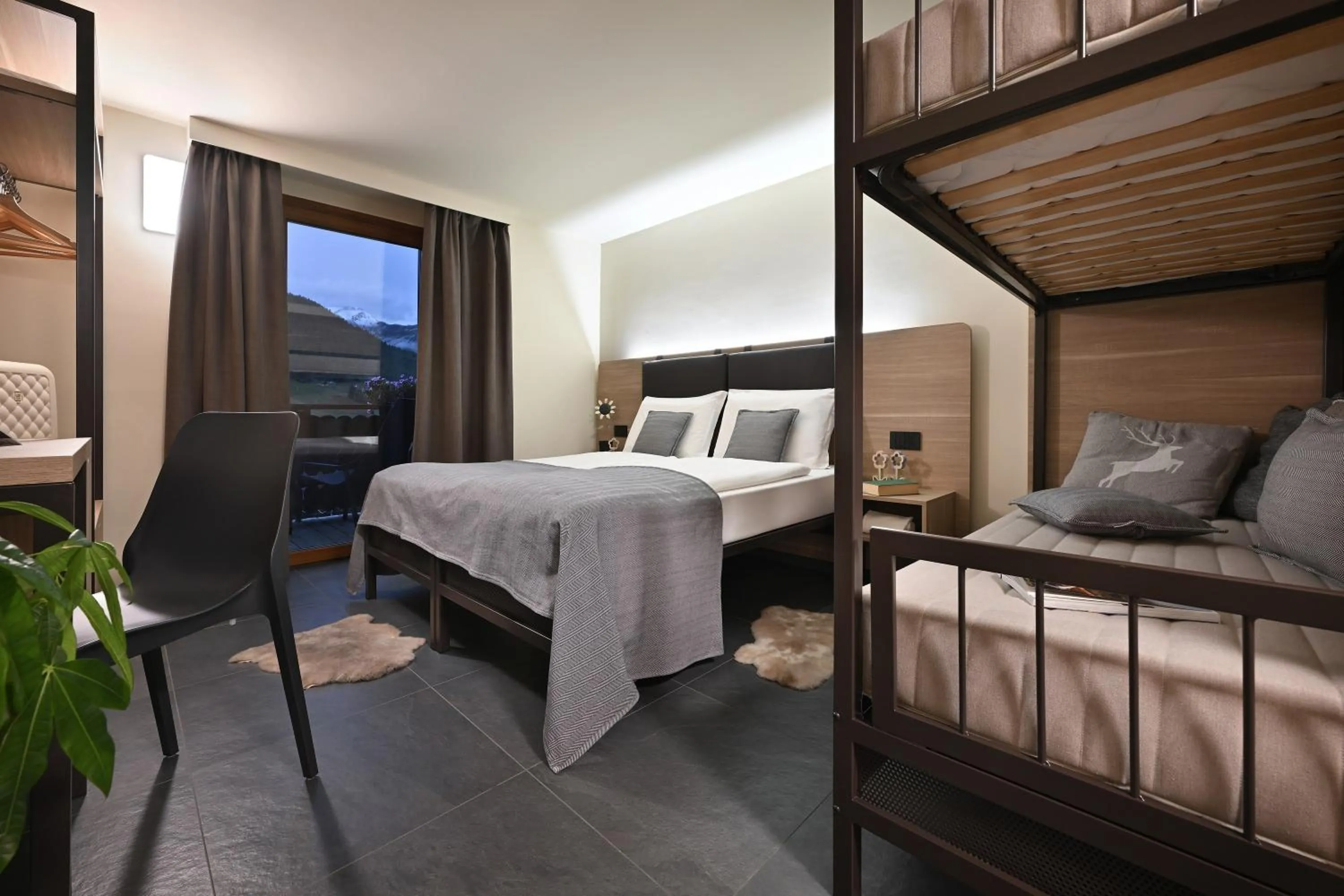 Bedroom, Bed in Hotel Loredana