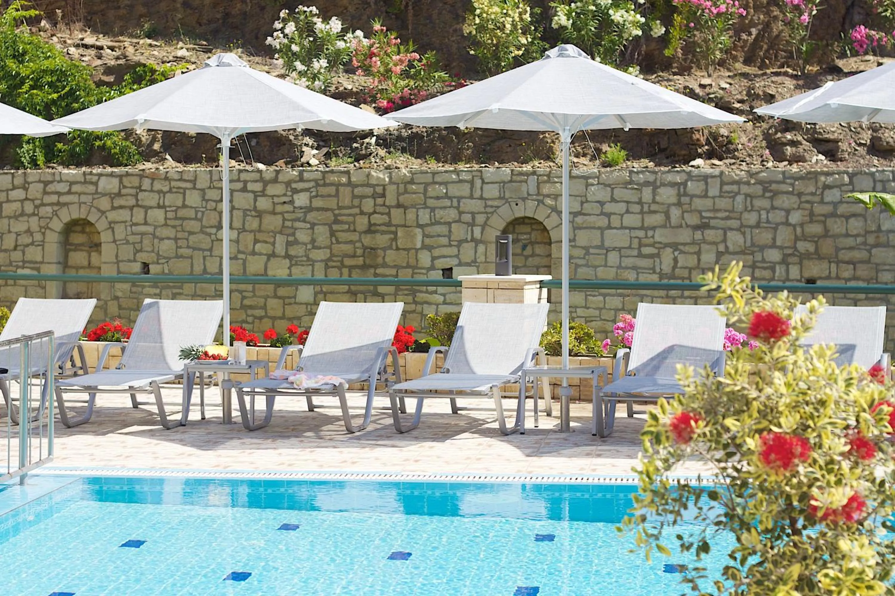 Swimming pool in Amalia Apartments