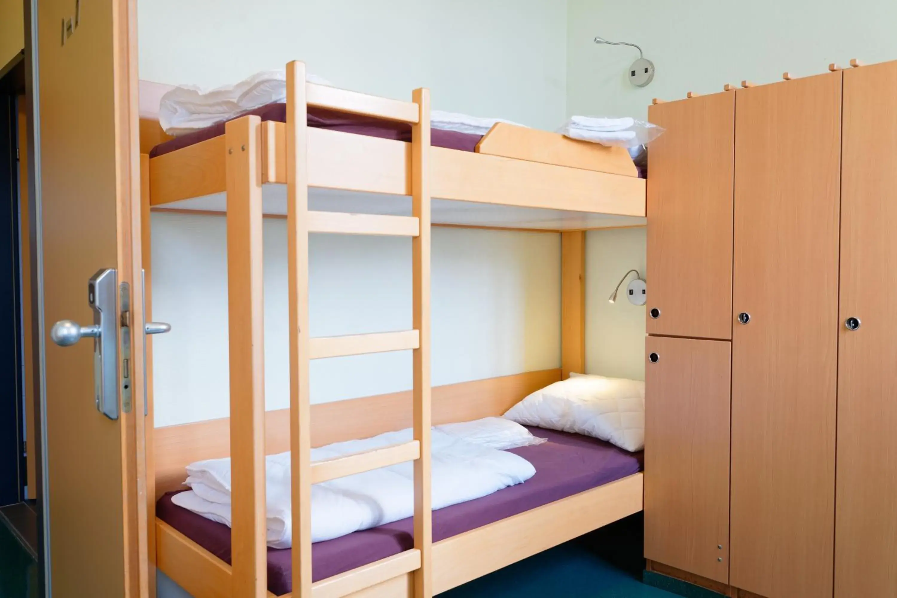 Bed in 4-Bed Female Dormitory Room in Jugendgästehaus Brigittenau &Brigittenau Youth Palace Bed in 4-Bed Female Dormitory Room in Jugendgästehaus Brigittenau &Brigittenau Youth Palace