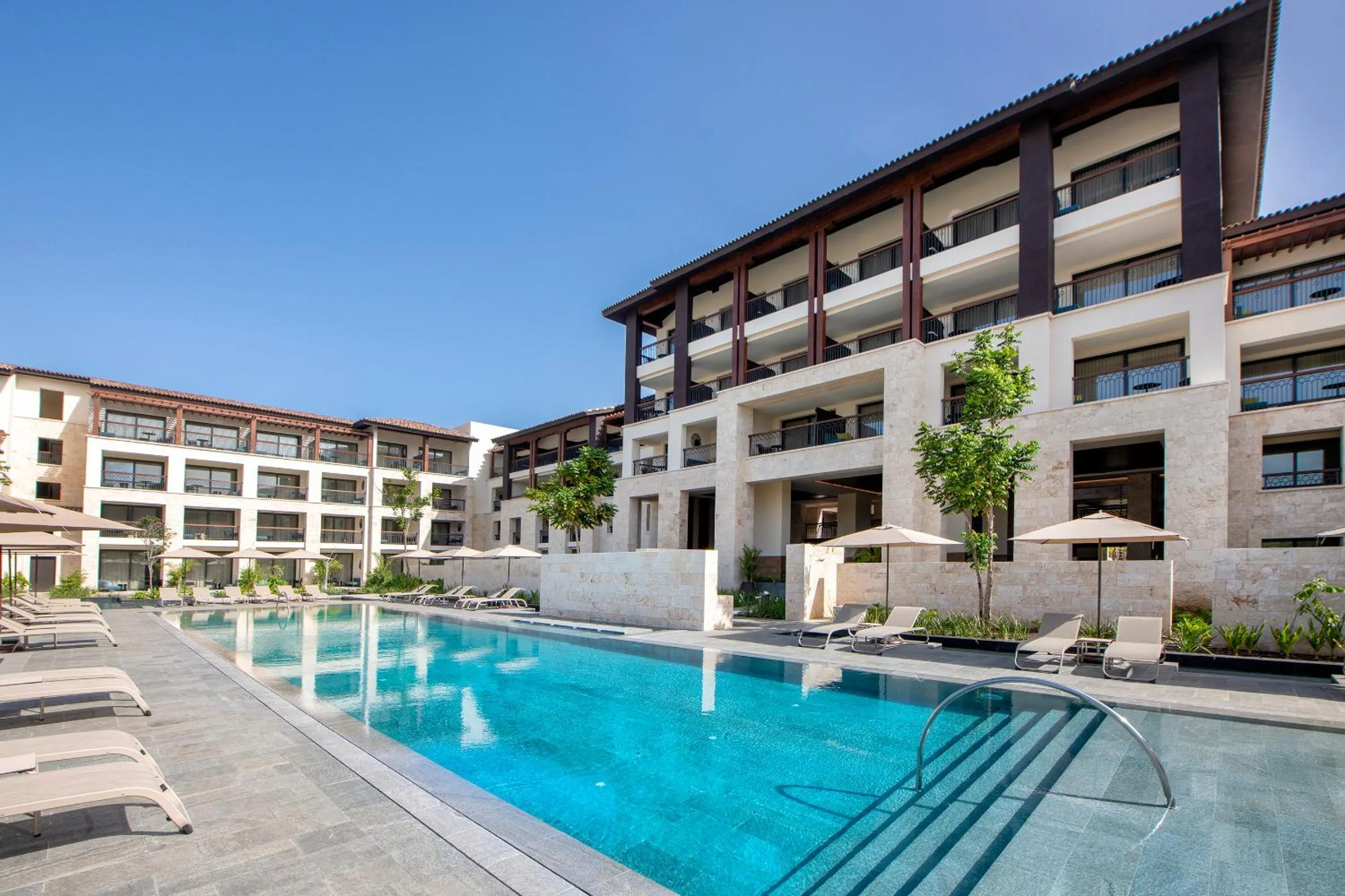 Swimming pool in Adults Only Club at Lopesan Costa Bávaro Resort