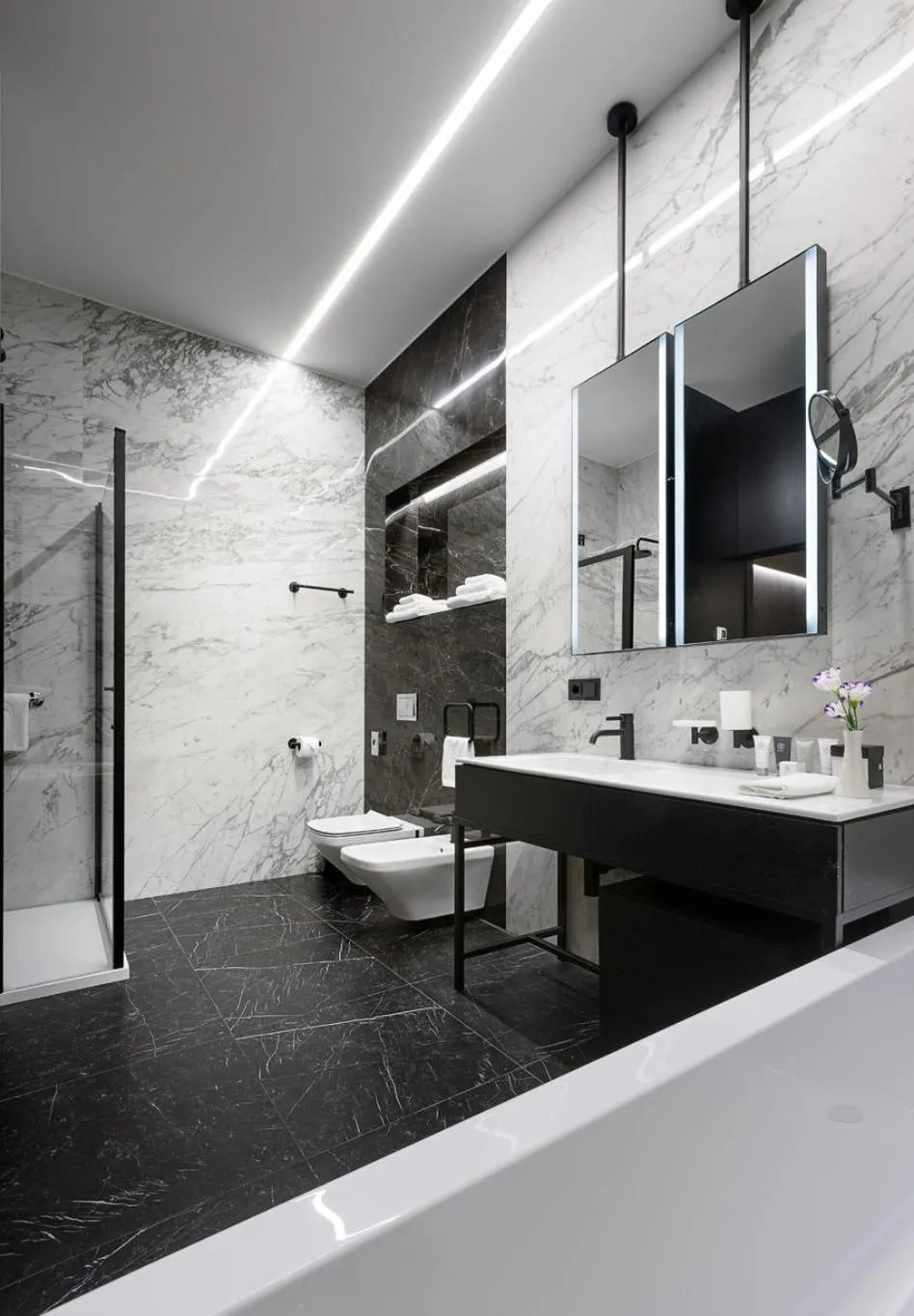 Bathroom in BANKHOTEL