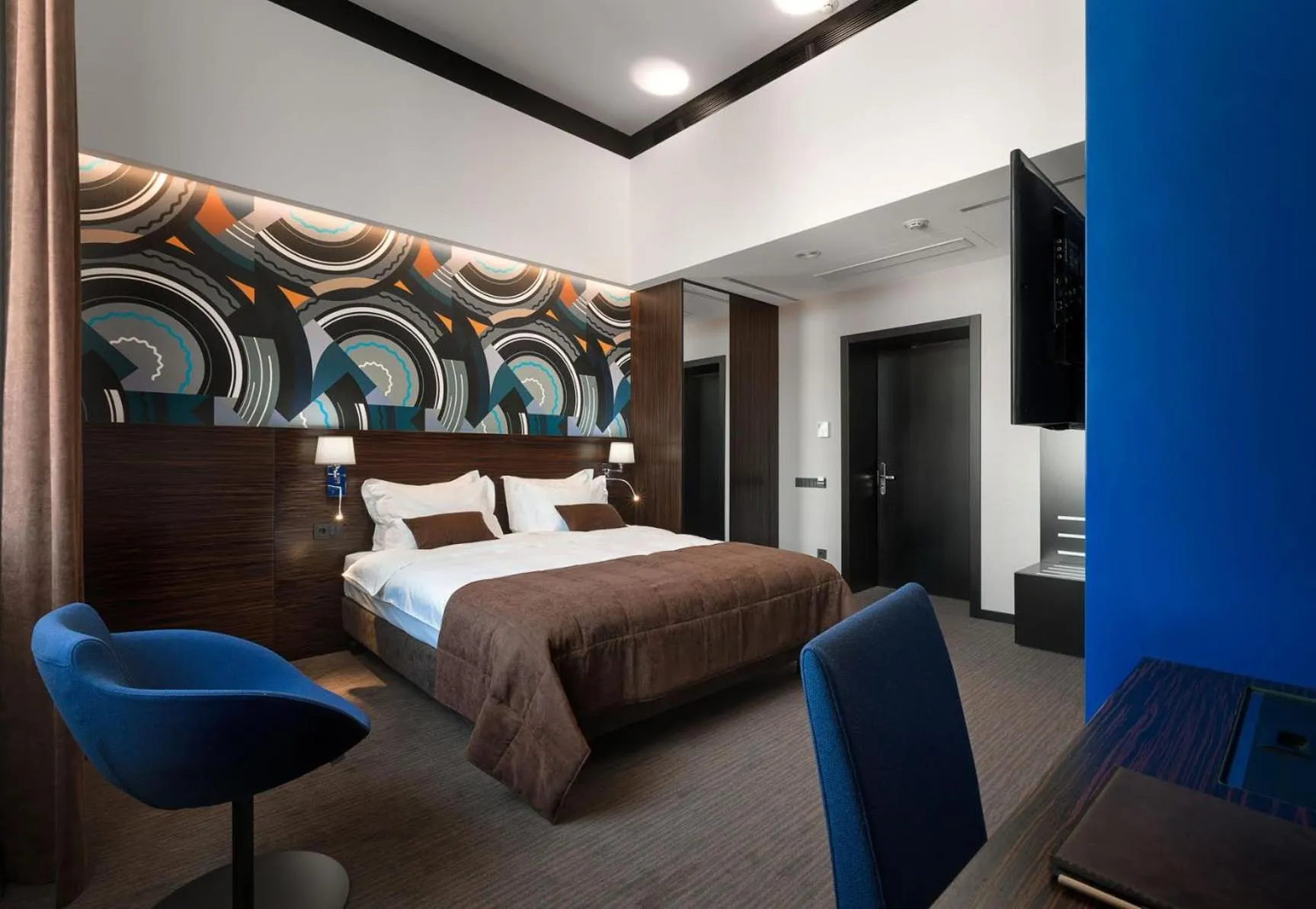 Photo of the whole room, Bed in BANKHOTEL