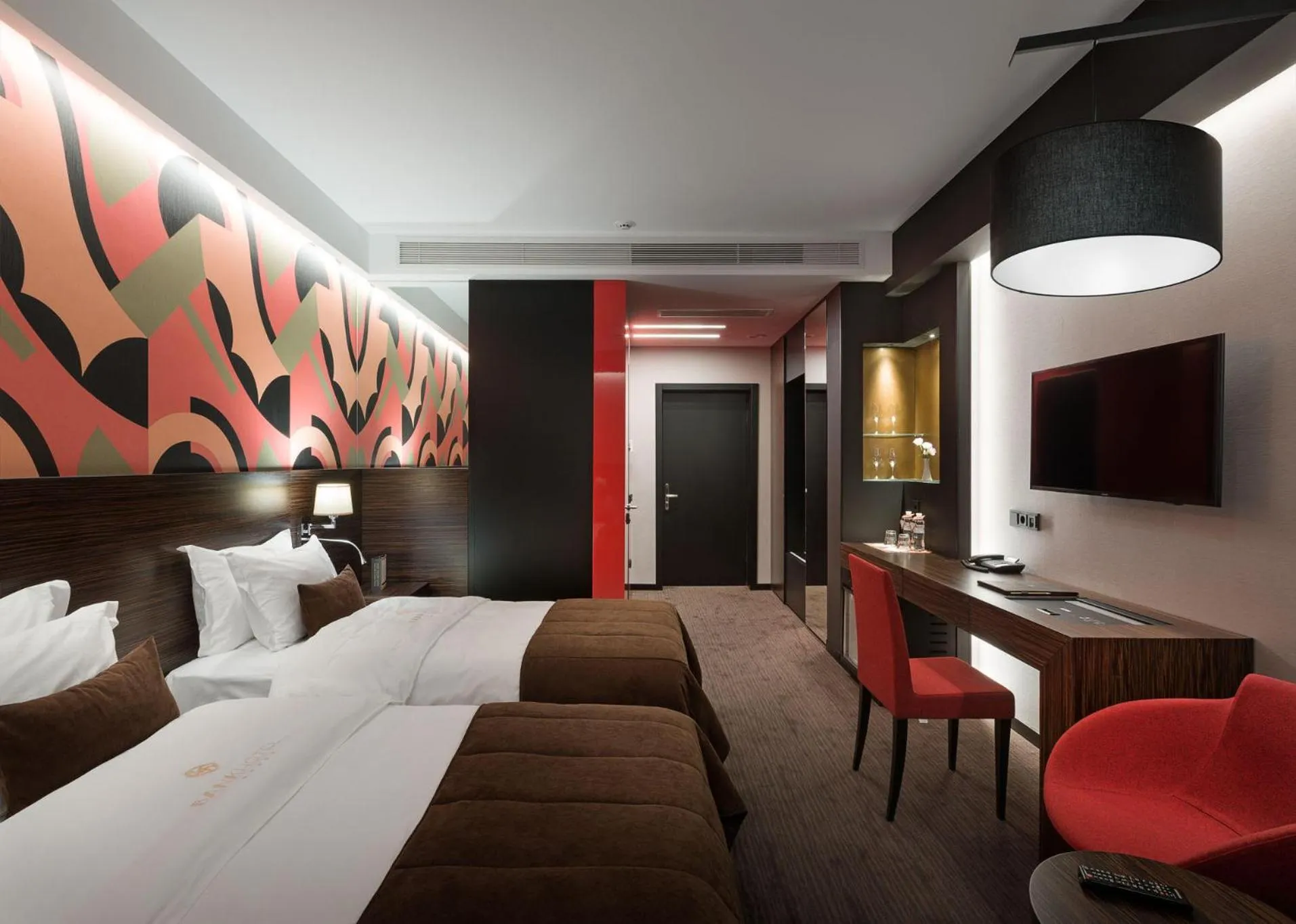 Photo of the whole room, Bed in BANKHOTEL