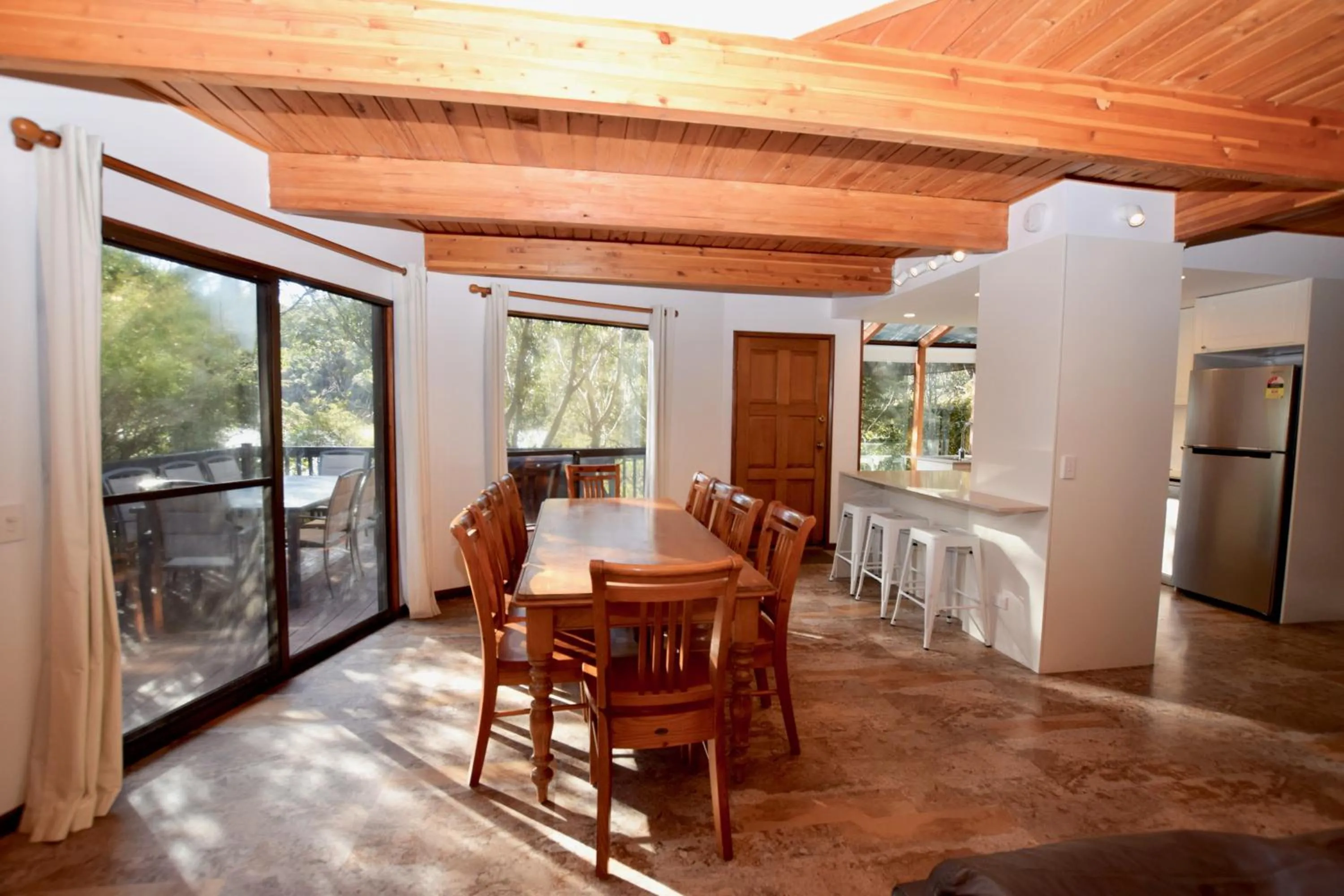 Sublime Cedar Lodge Leura