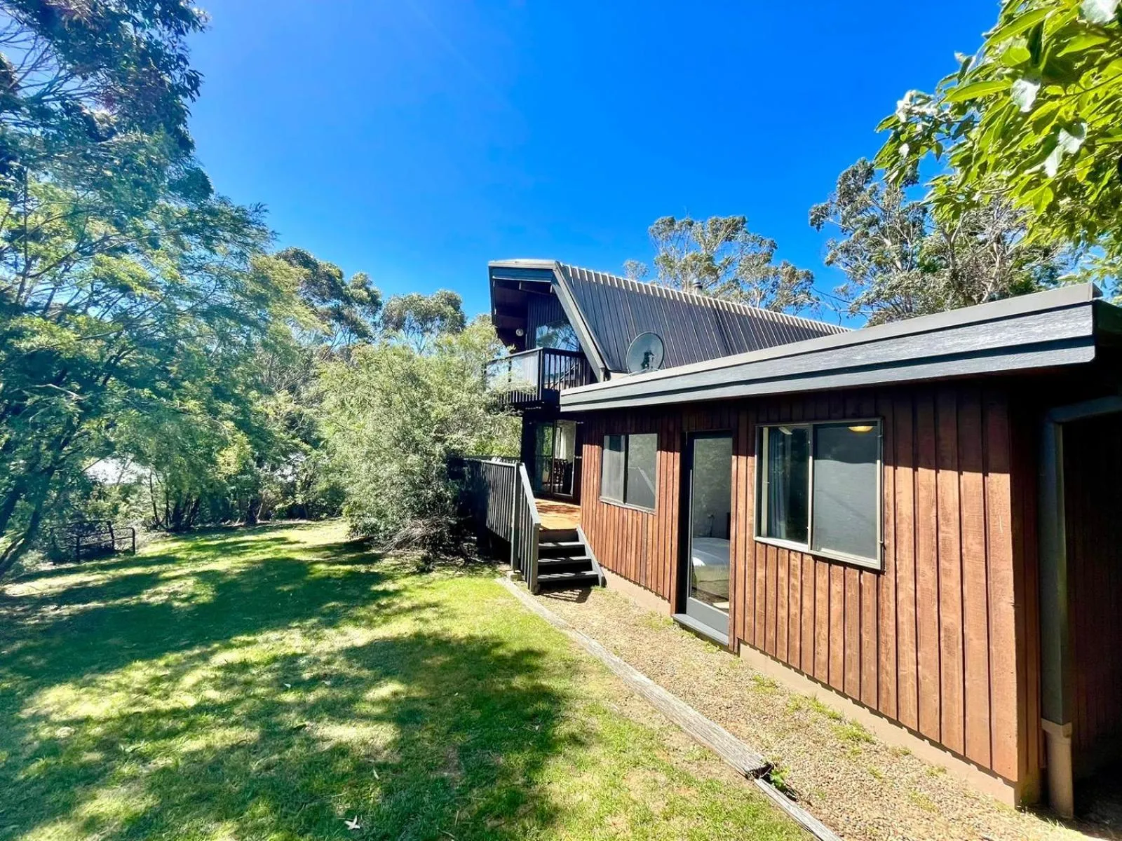 Sublime Cedar Lodge Leura