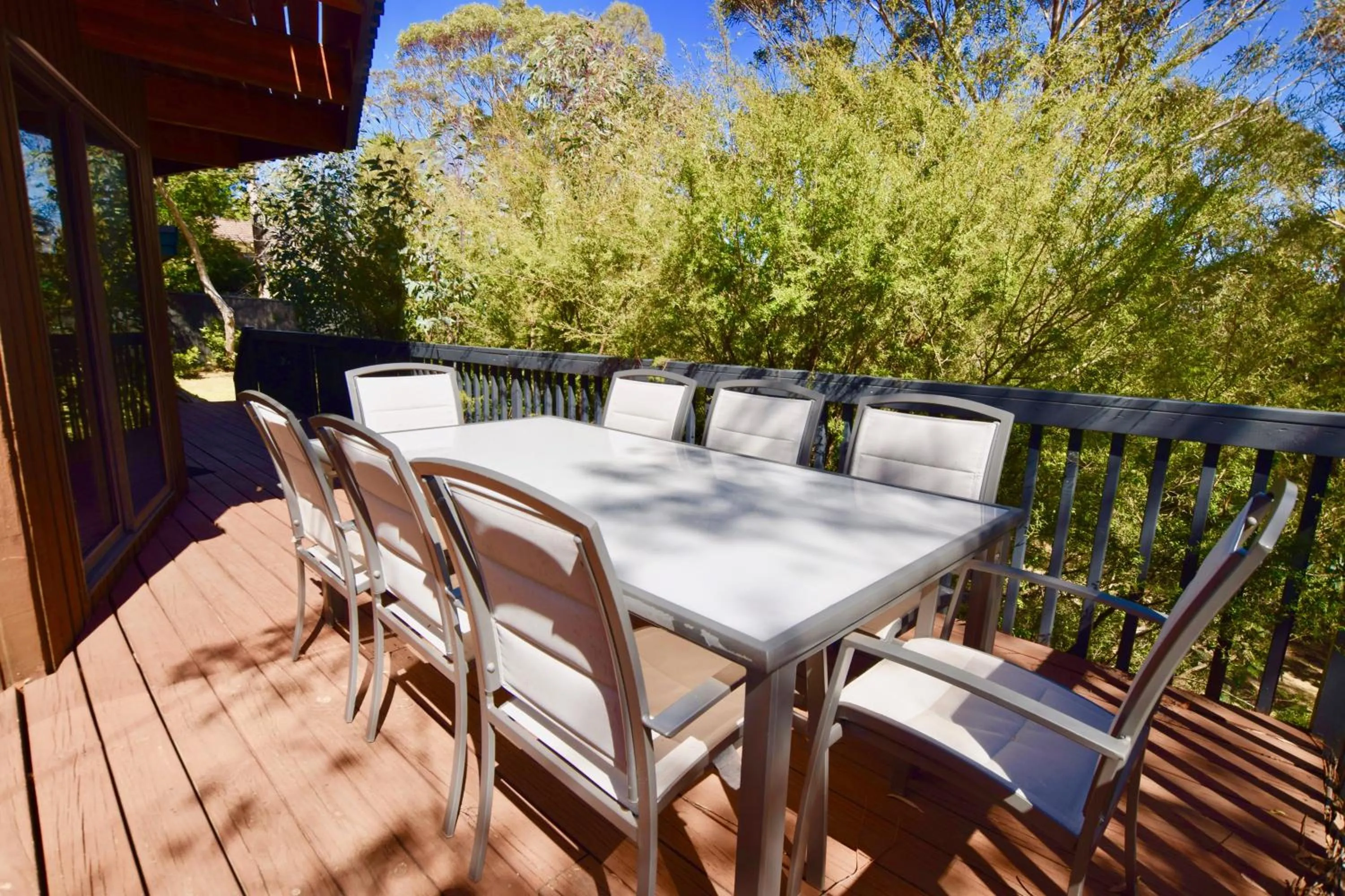 Sublime Cedar Lodge Leura