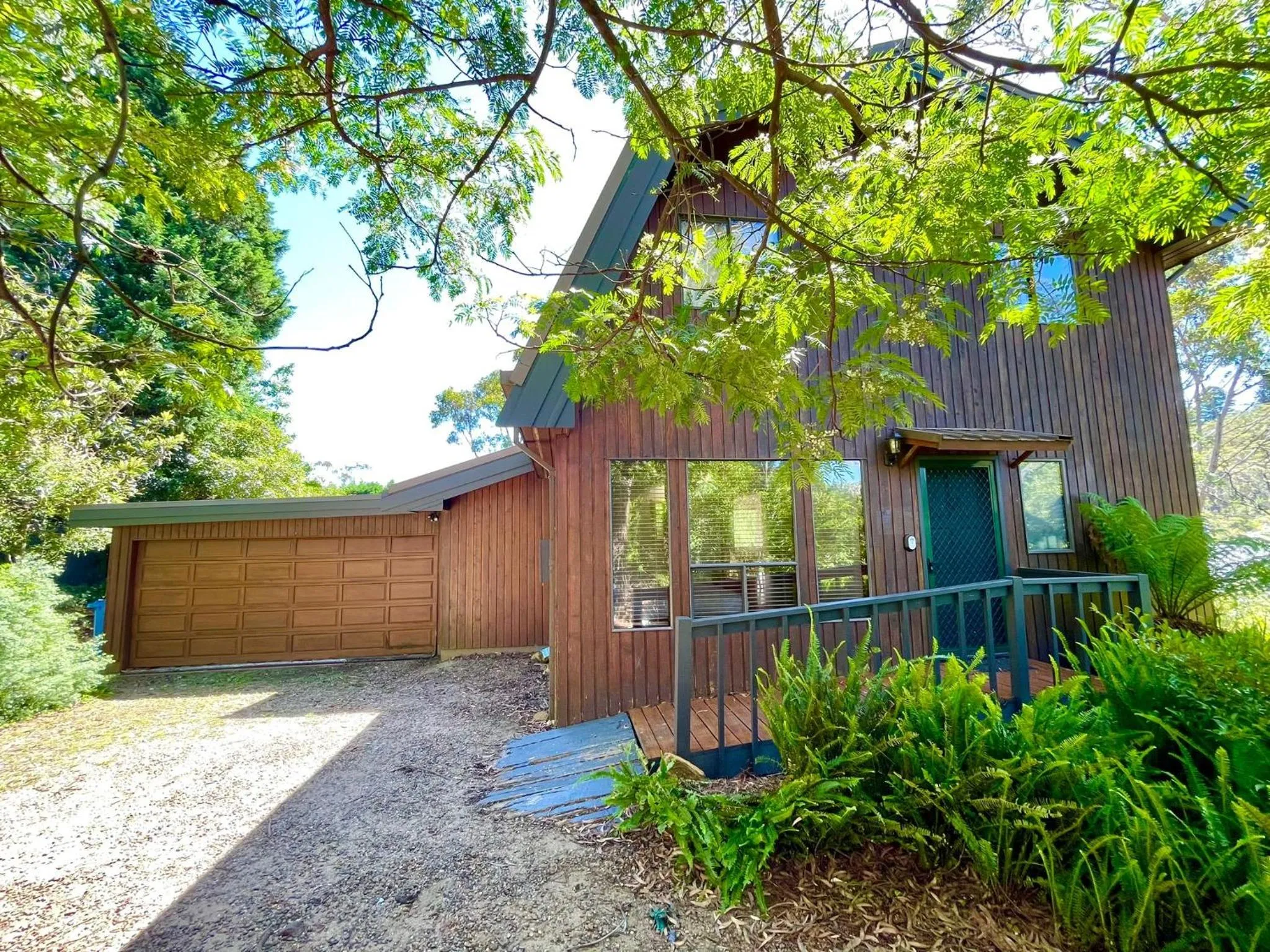 Sublime Cedar Lodge Leura