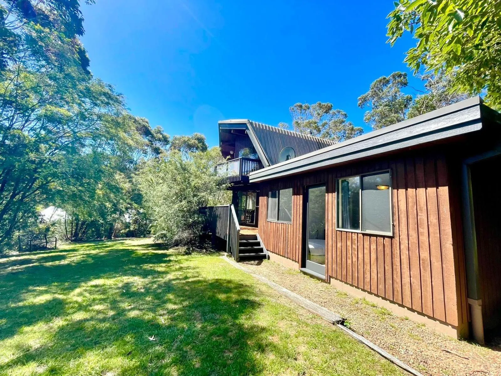 Sublime Cedar Lodge Leura