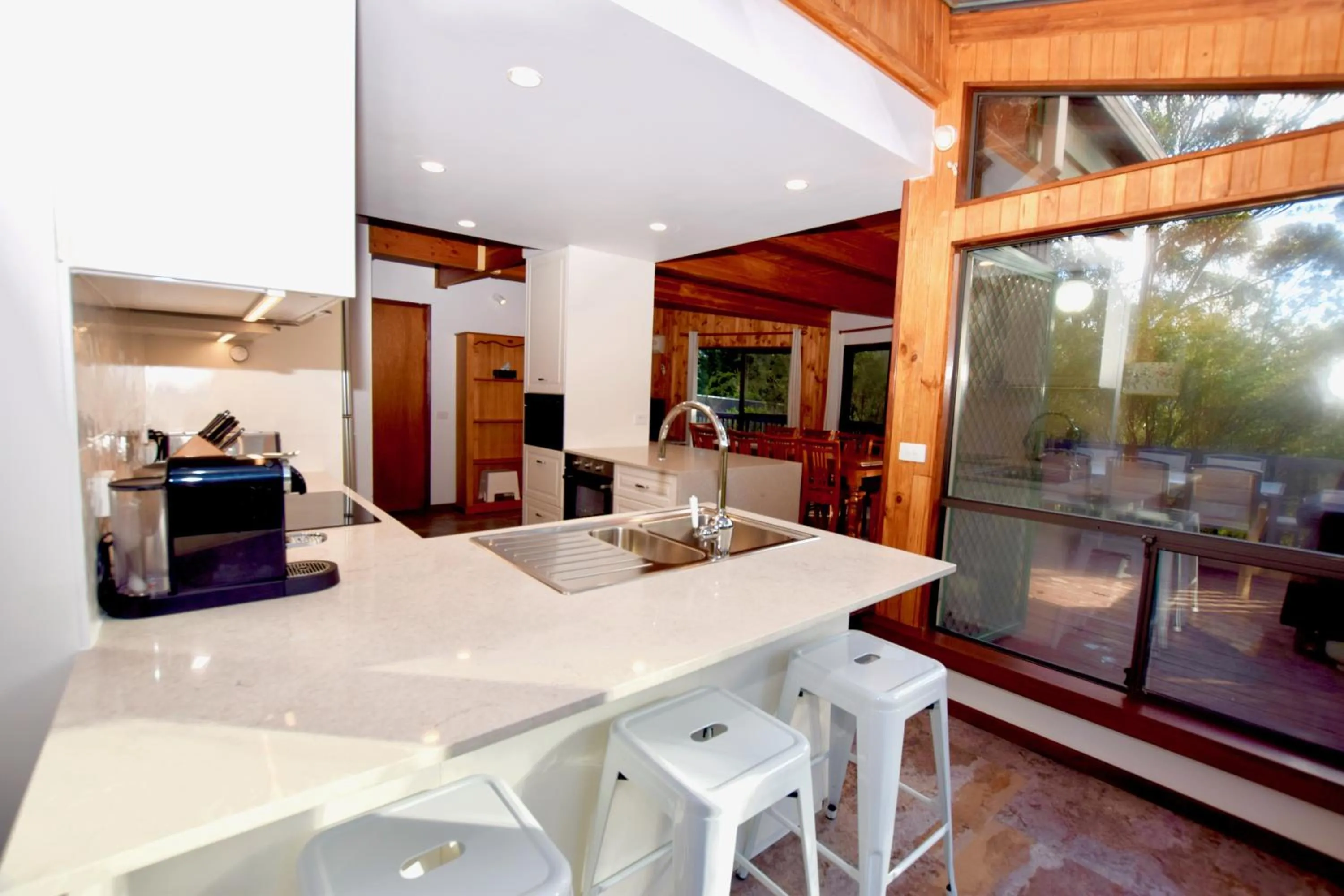 Sublime Cedar Lodge Leura