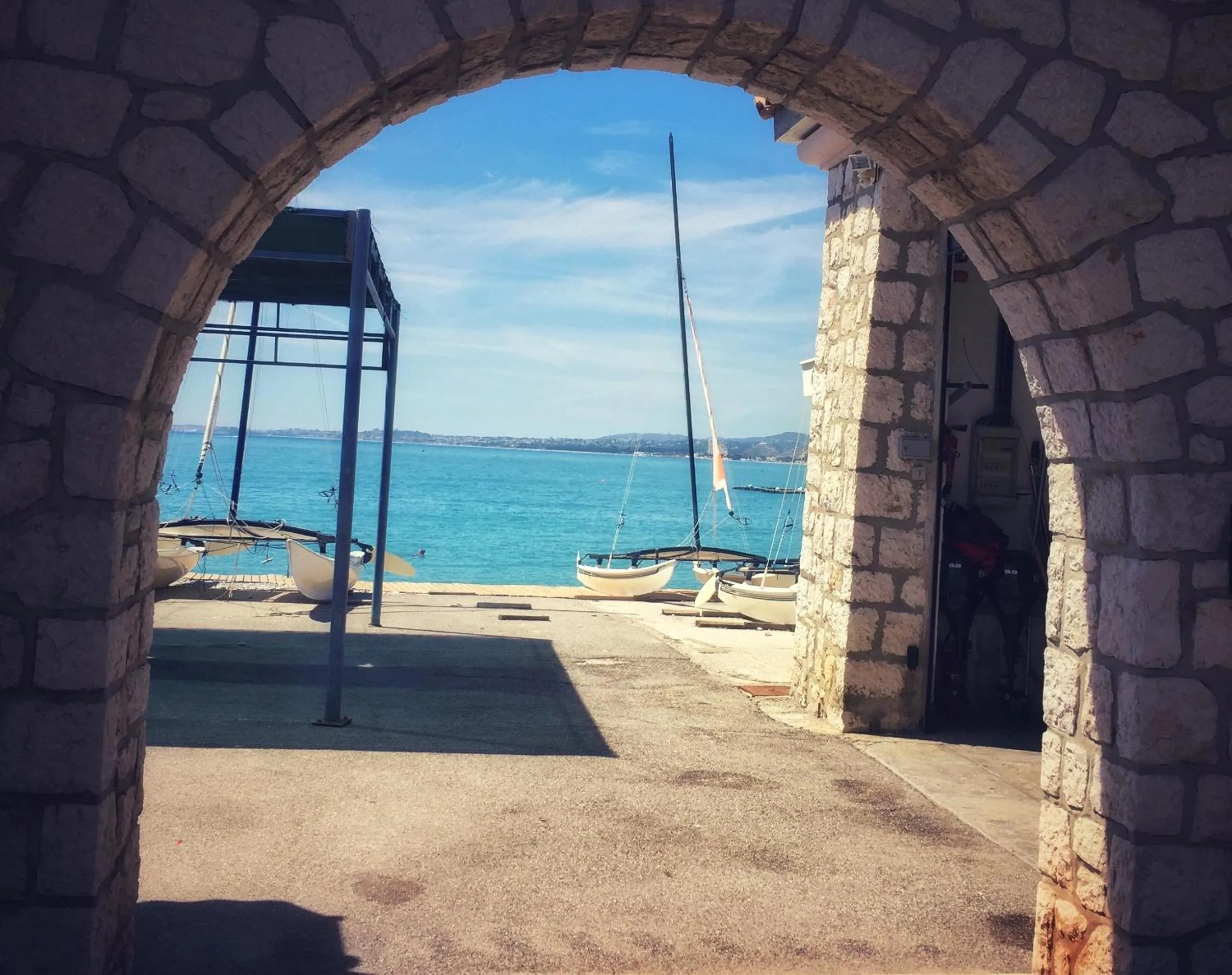 Property building in Villa du Cros