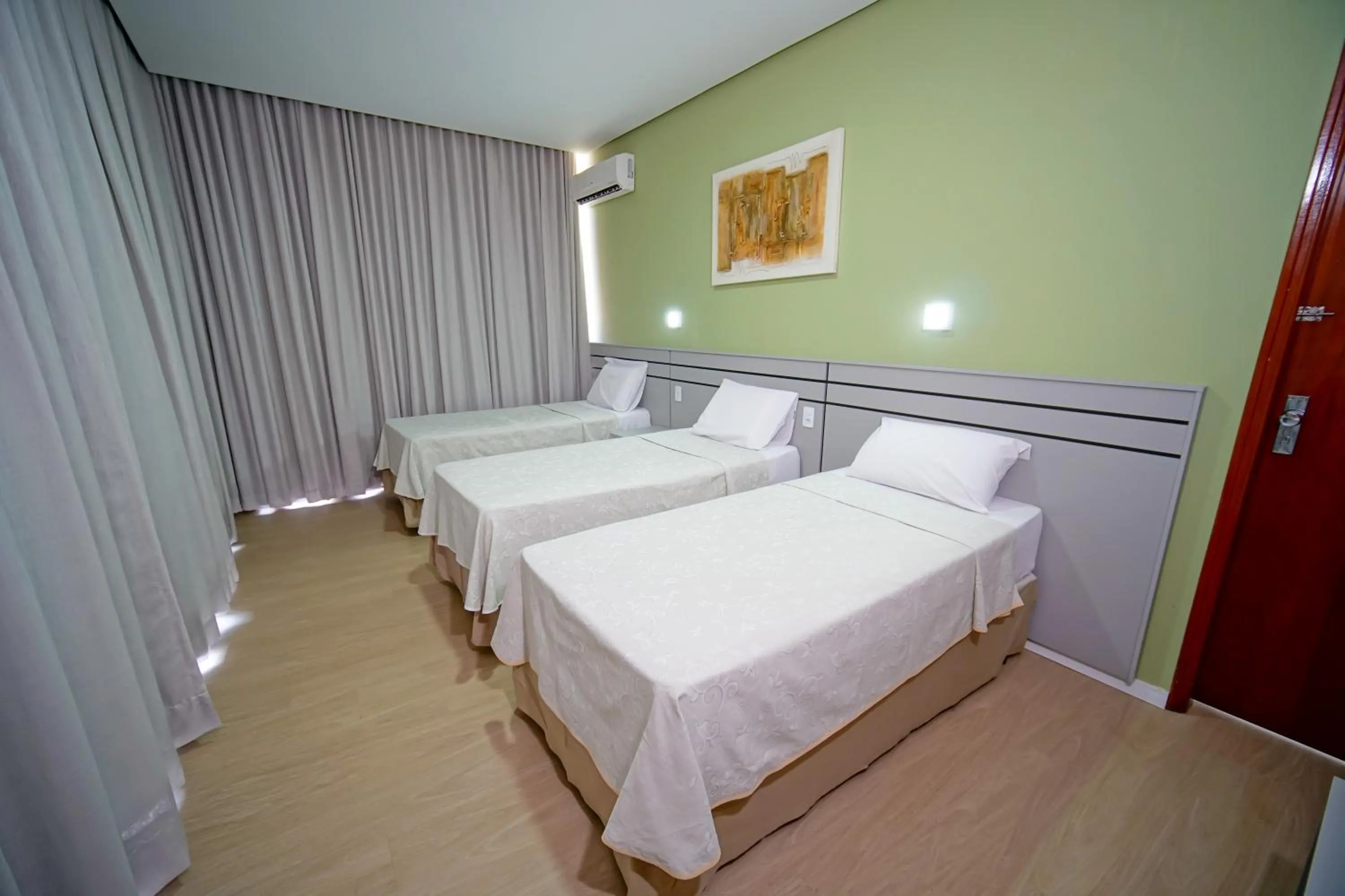 Bed in Hotel Nacional Inn Poços de Caldas - Lazer completo e Gastronomia no Centro