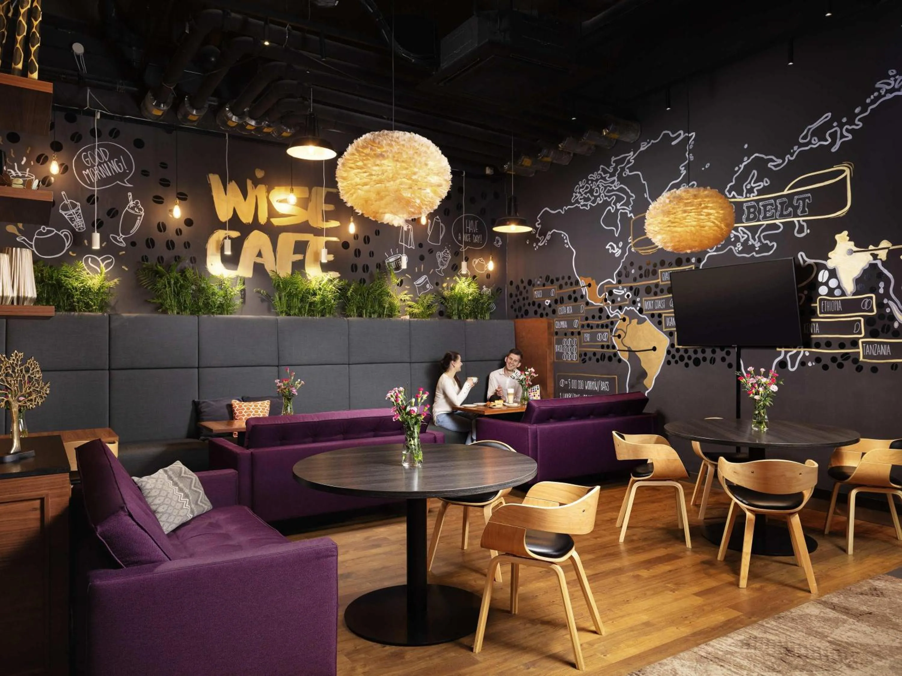 Restaurant/places to eat in Ibis Poznan Centrum