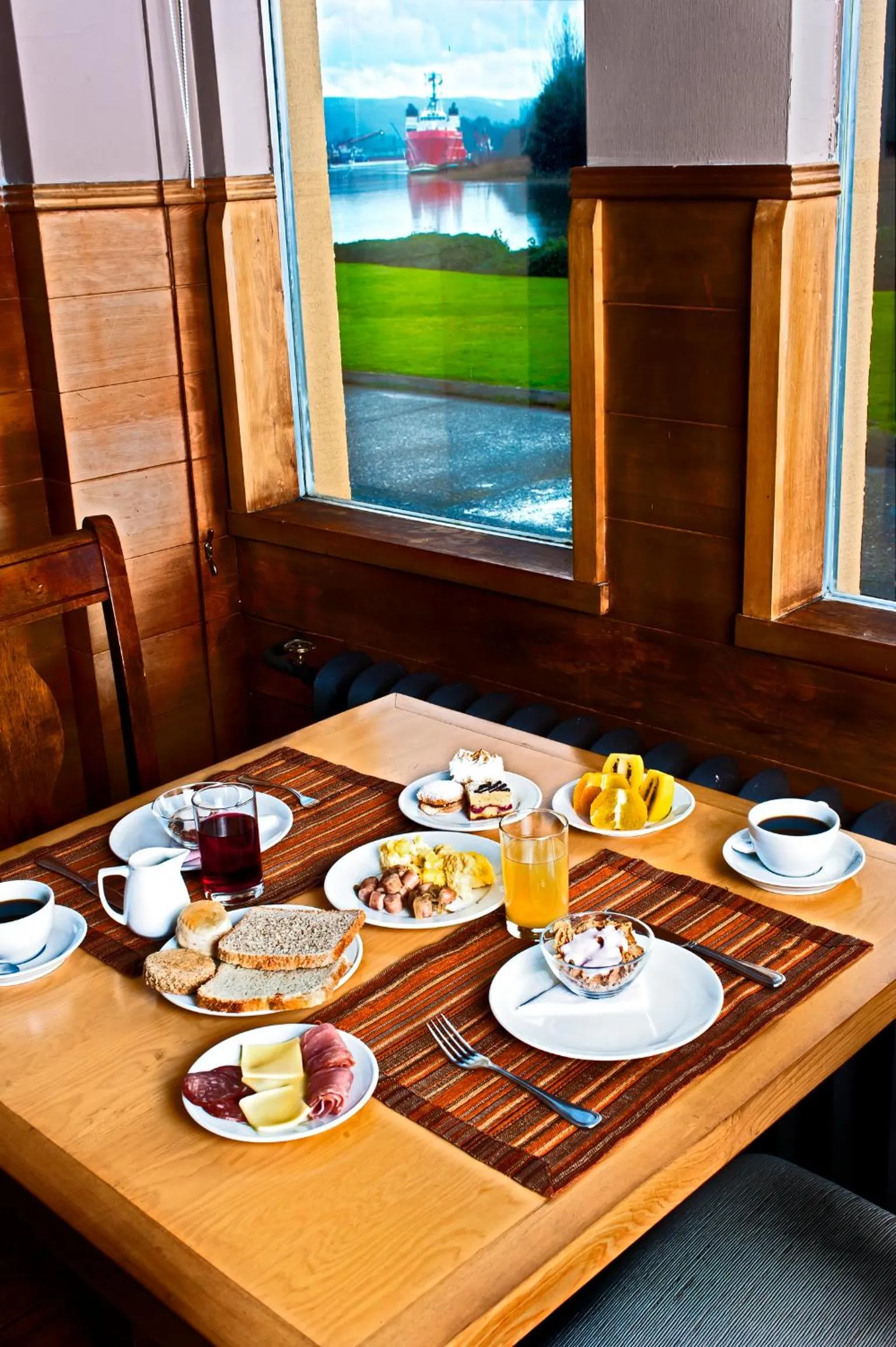 Restaurant/places to eat in Hotel Naguilan