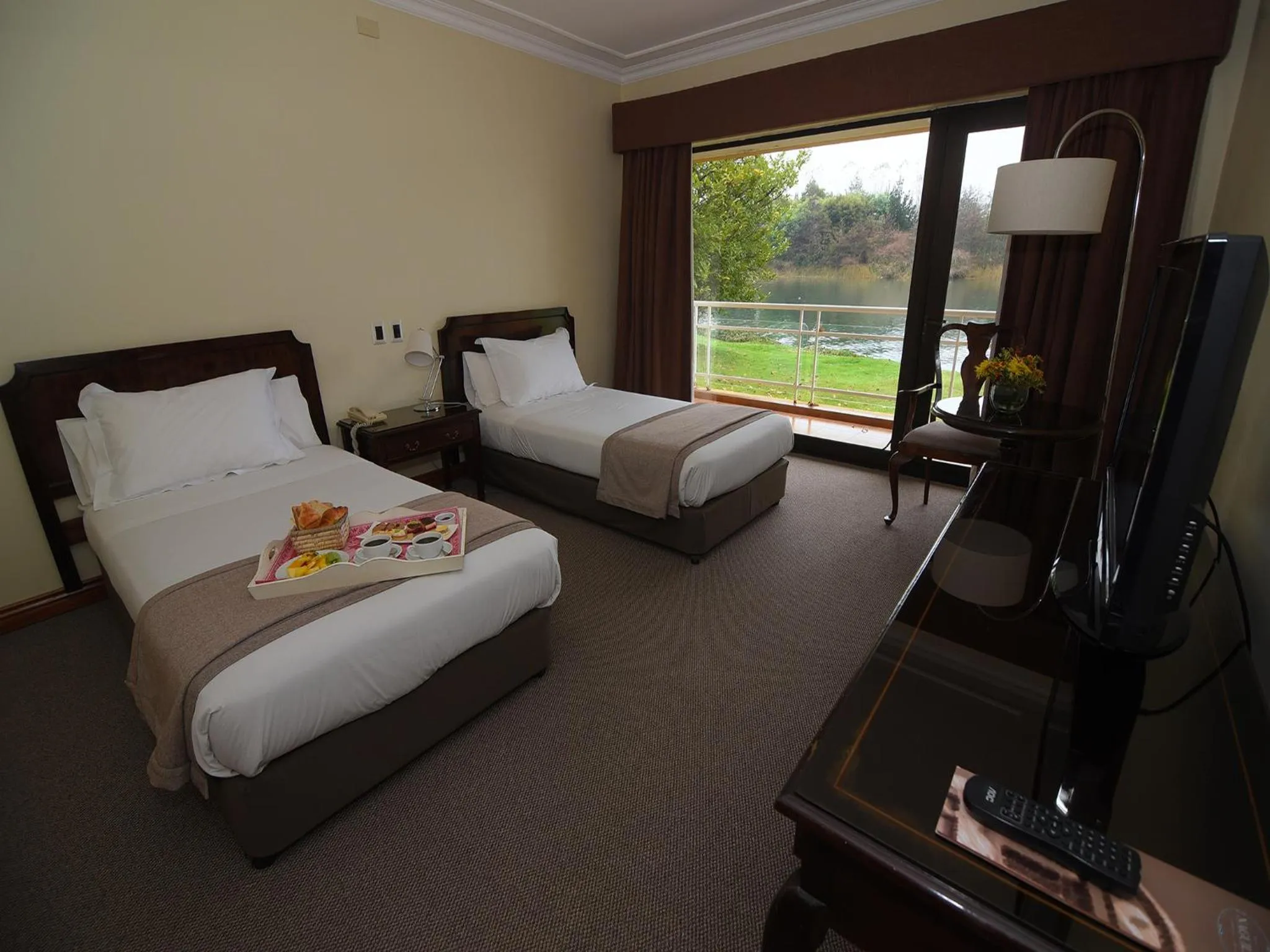 Photo of the whole room, Bed in Hotel Naguilan