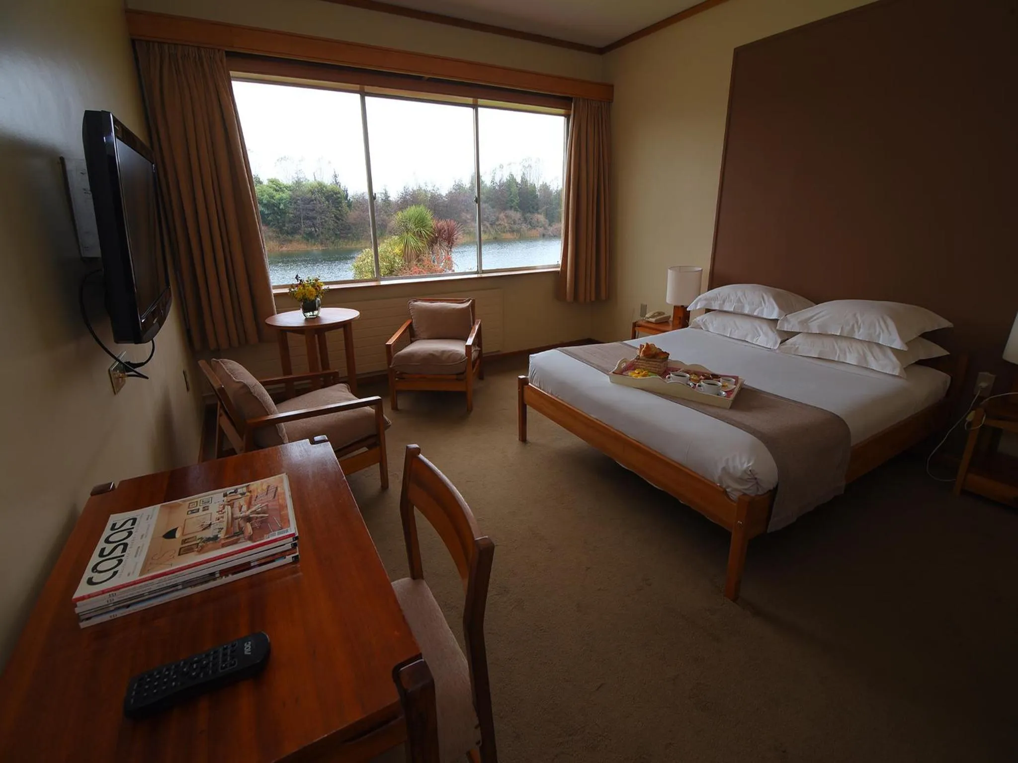 Bedroom, Bed in Hotel Naguilan