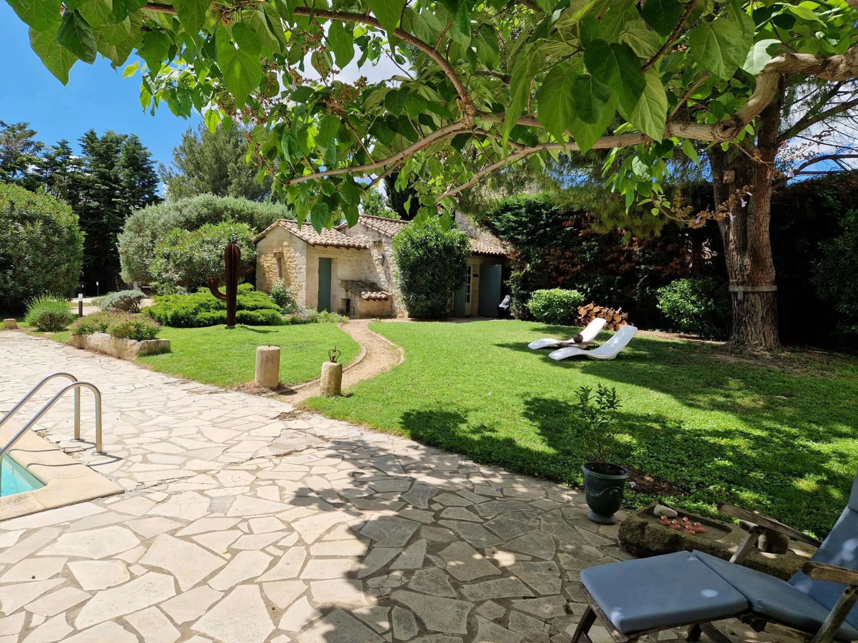 Garden view in Mas Armelin