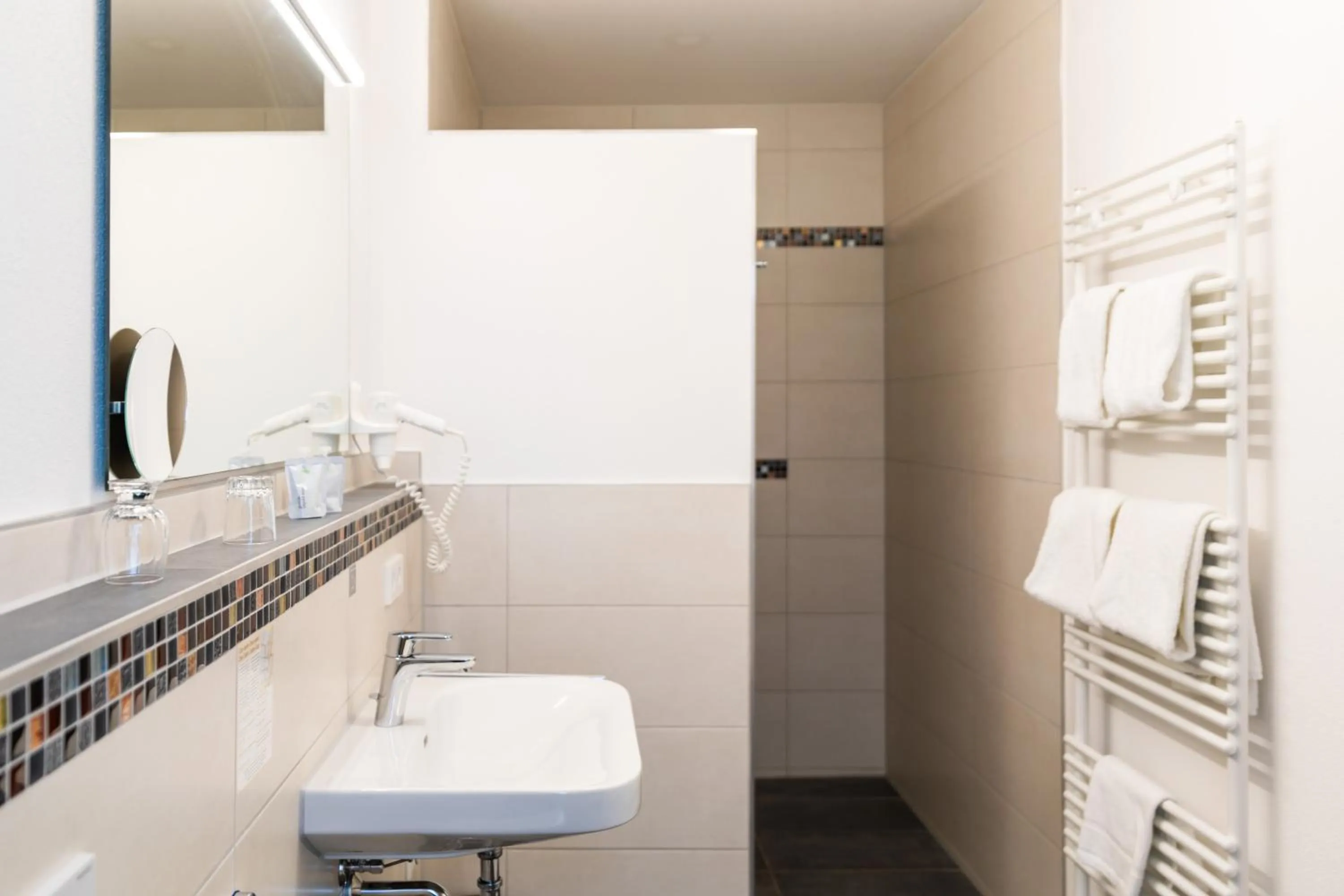 Bathroom in Gasthof Linde - Hotel Blum