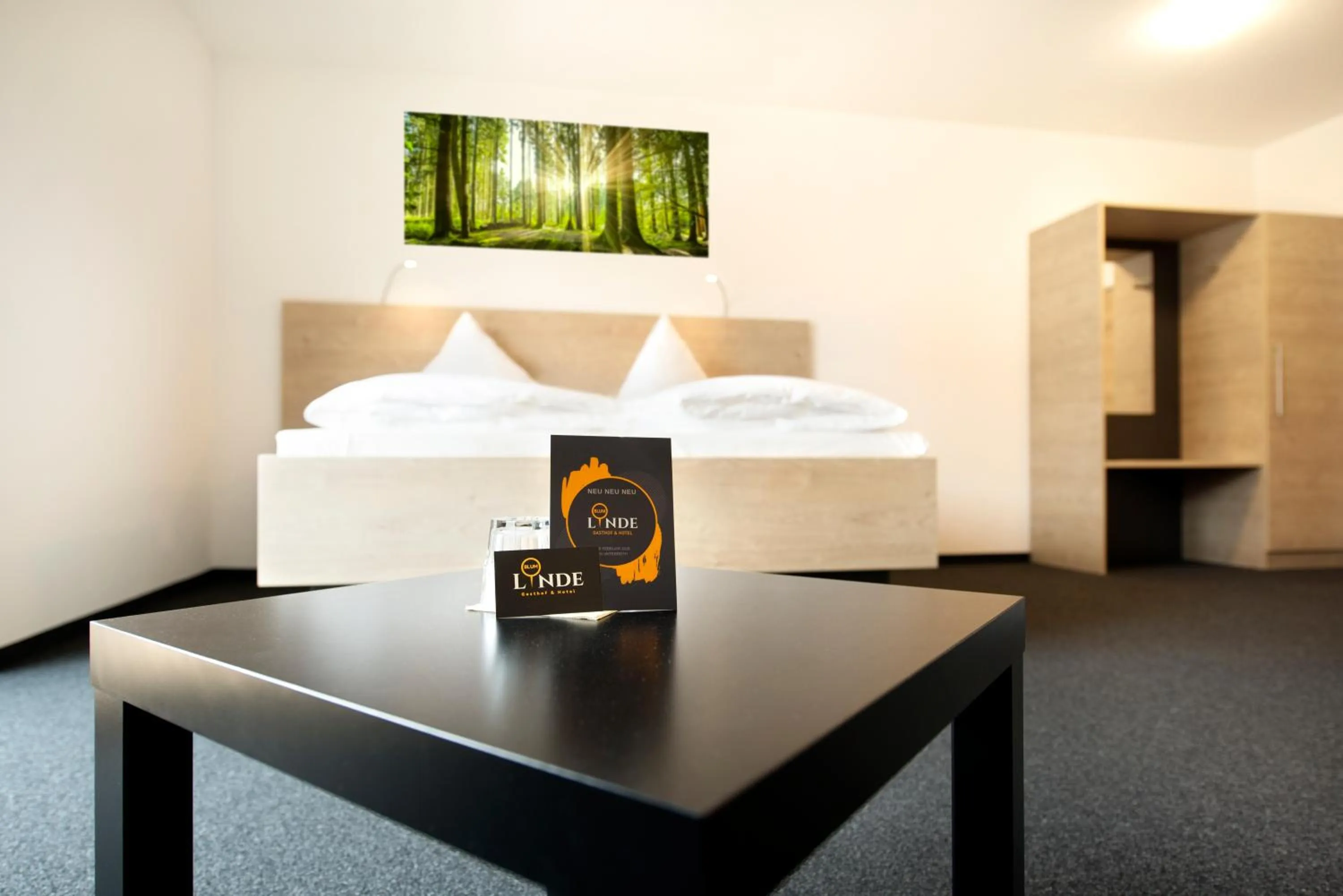 Photo of the whole room, Bed in Gasthof Linde - Hotel Blum