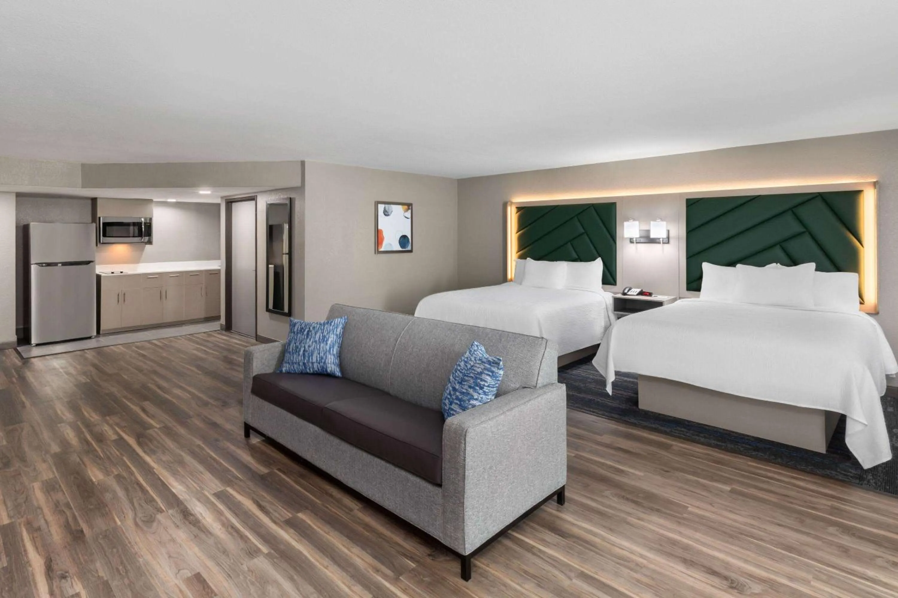 Photo of the whole room, Bed in Wingate by Wyndham Sulphur Near Lake Charles