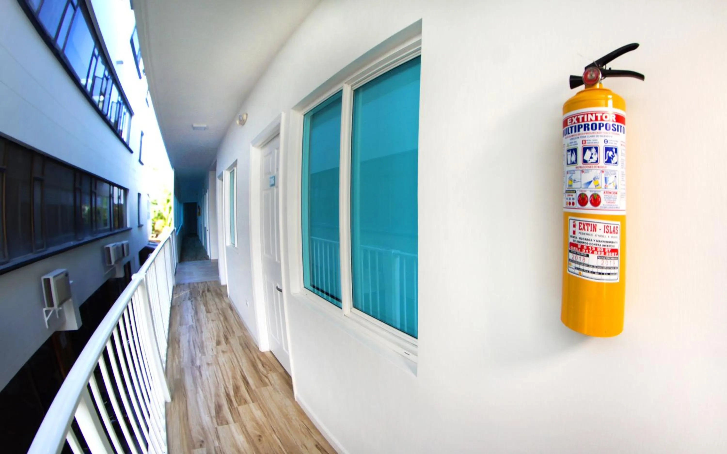 Balcony/Terrace in Aqualina Inn