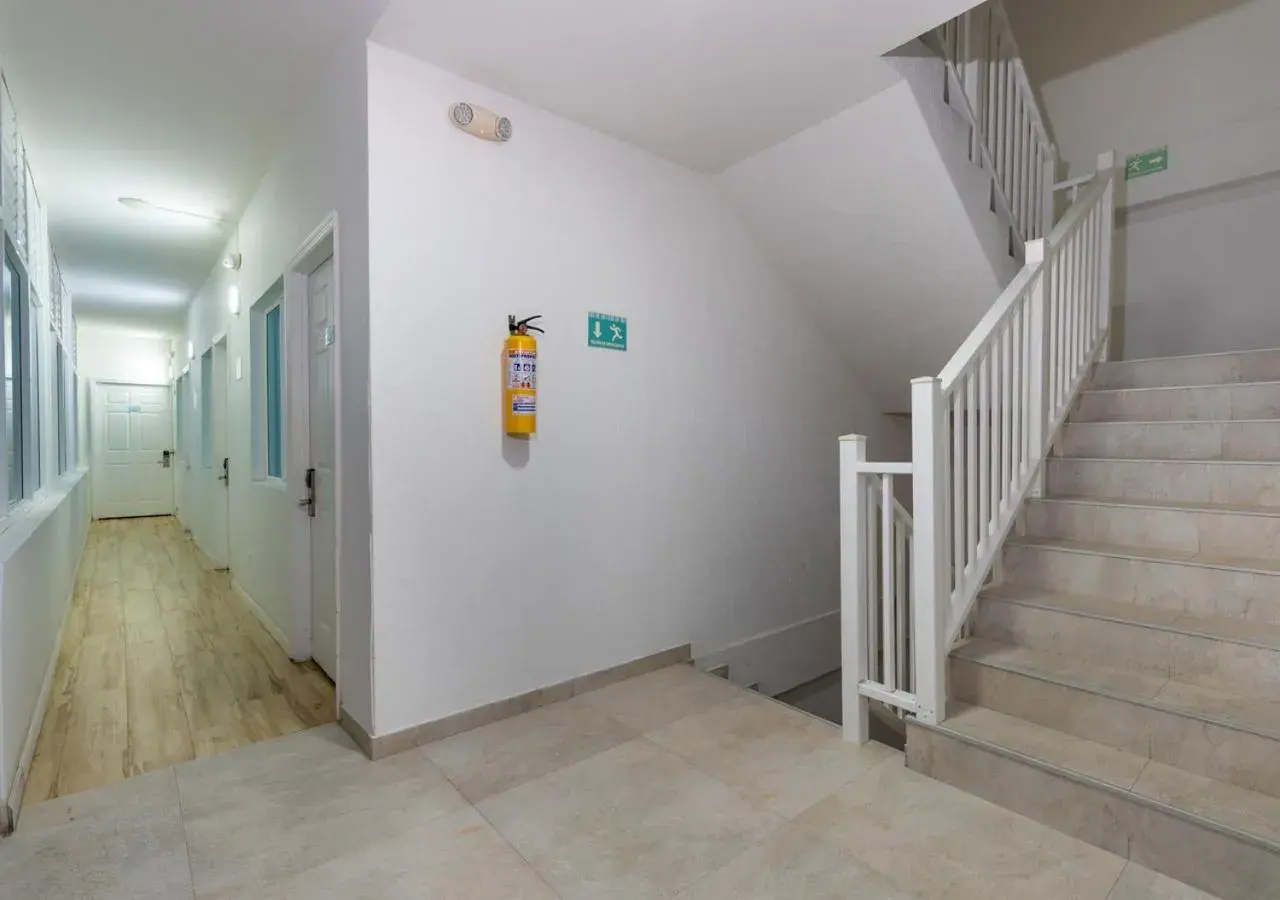 Facade/entrance in Aqualina Inn Facade/entrance in Aqualina Inn