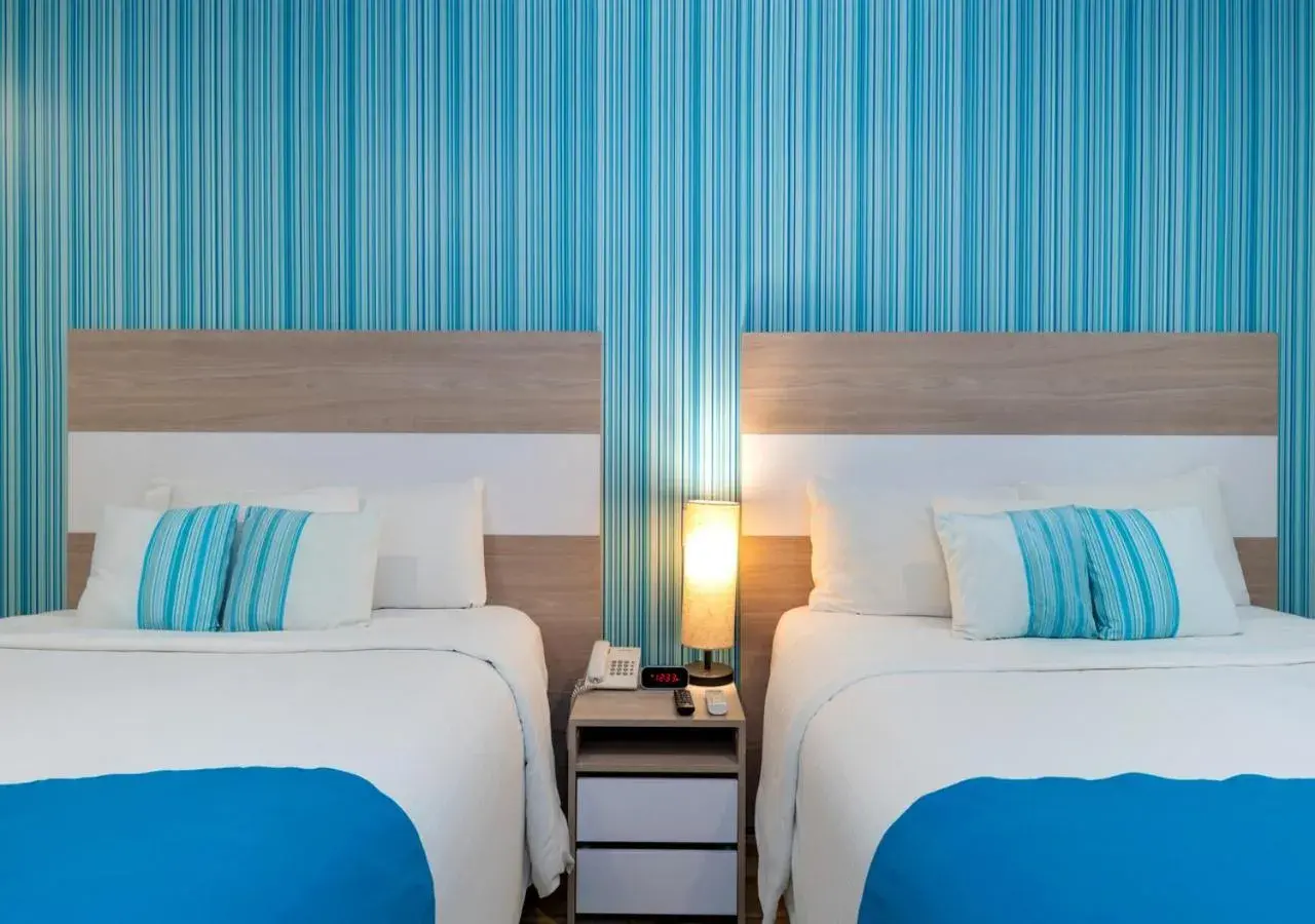 View (from property/room), Bed in Aqualina Inn View (from property/room), Bed in Aqualina Inn