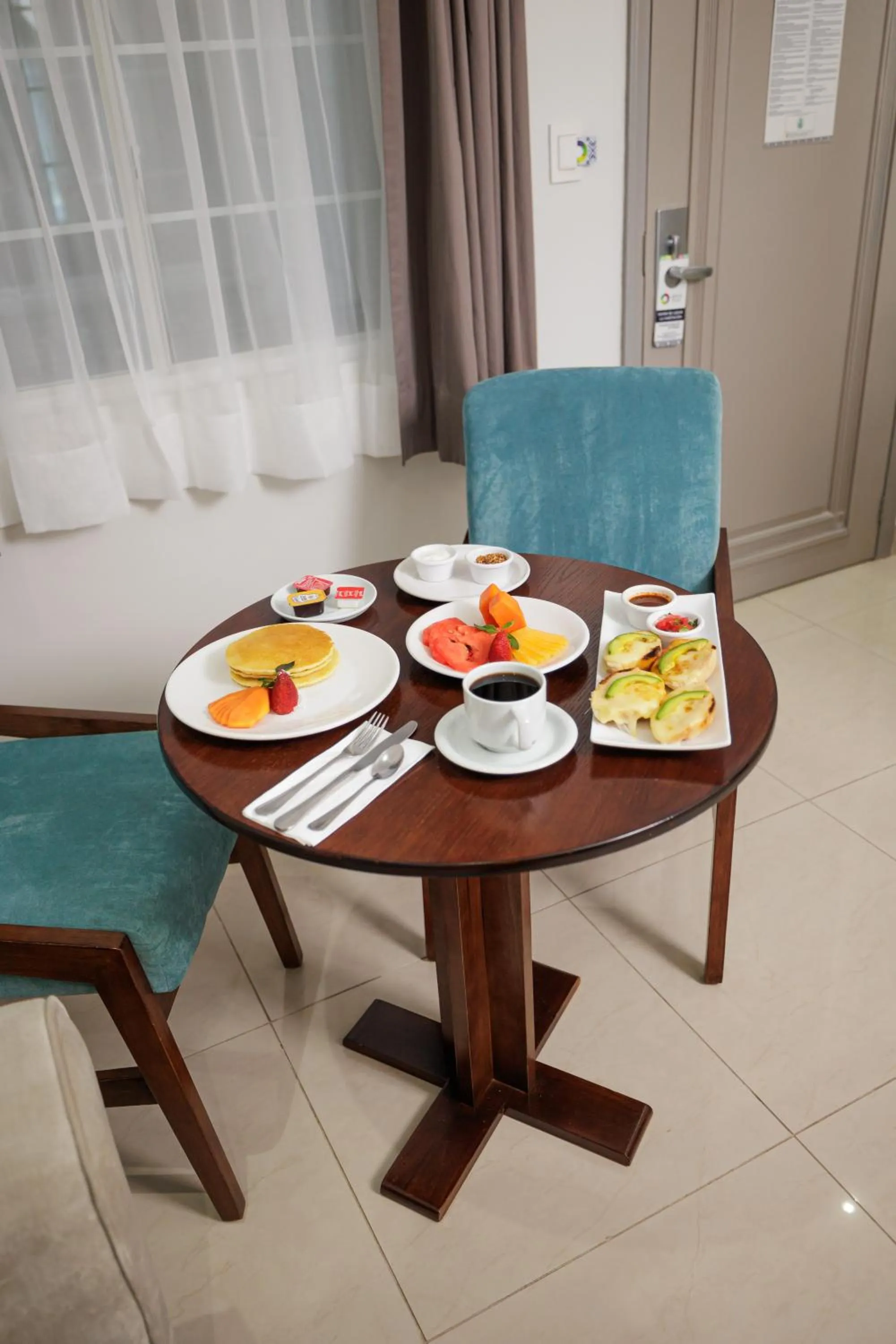 Breakfast in Hotel Suites México Plaza León Campestre