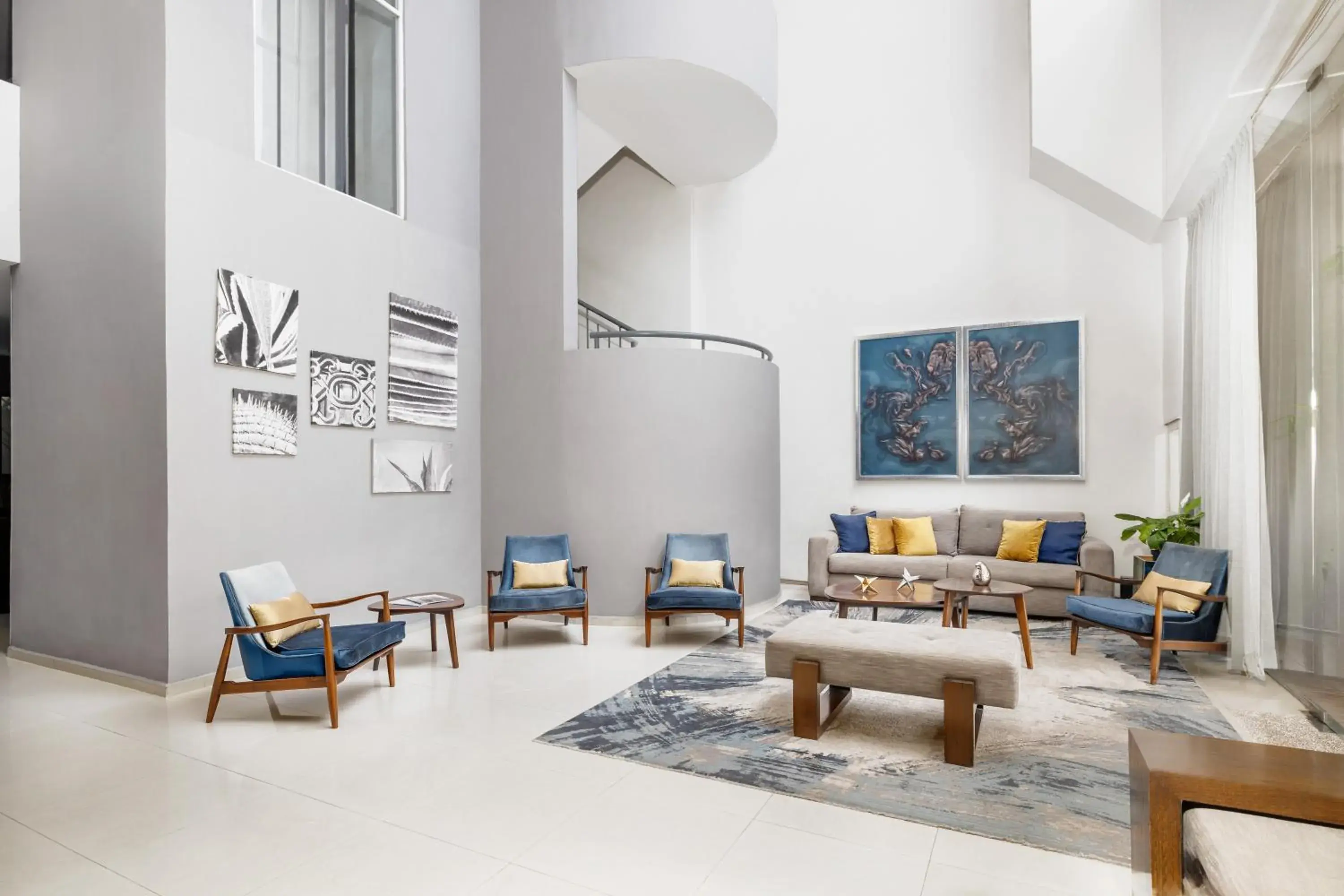 Lobby or reception in Hotel Suites México Plaza León Campestre Lobby or reception in Hotel Suites México Plaza León Campestre