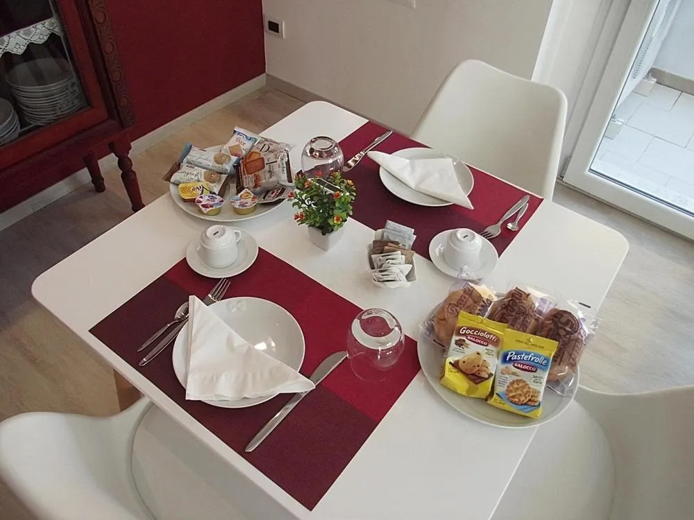 Food and drinks in La casa di Atena