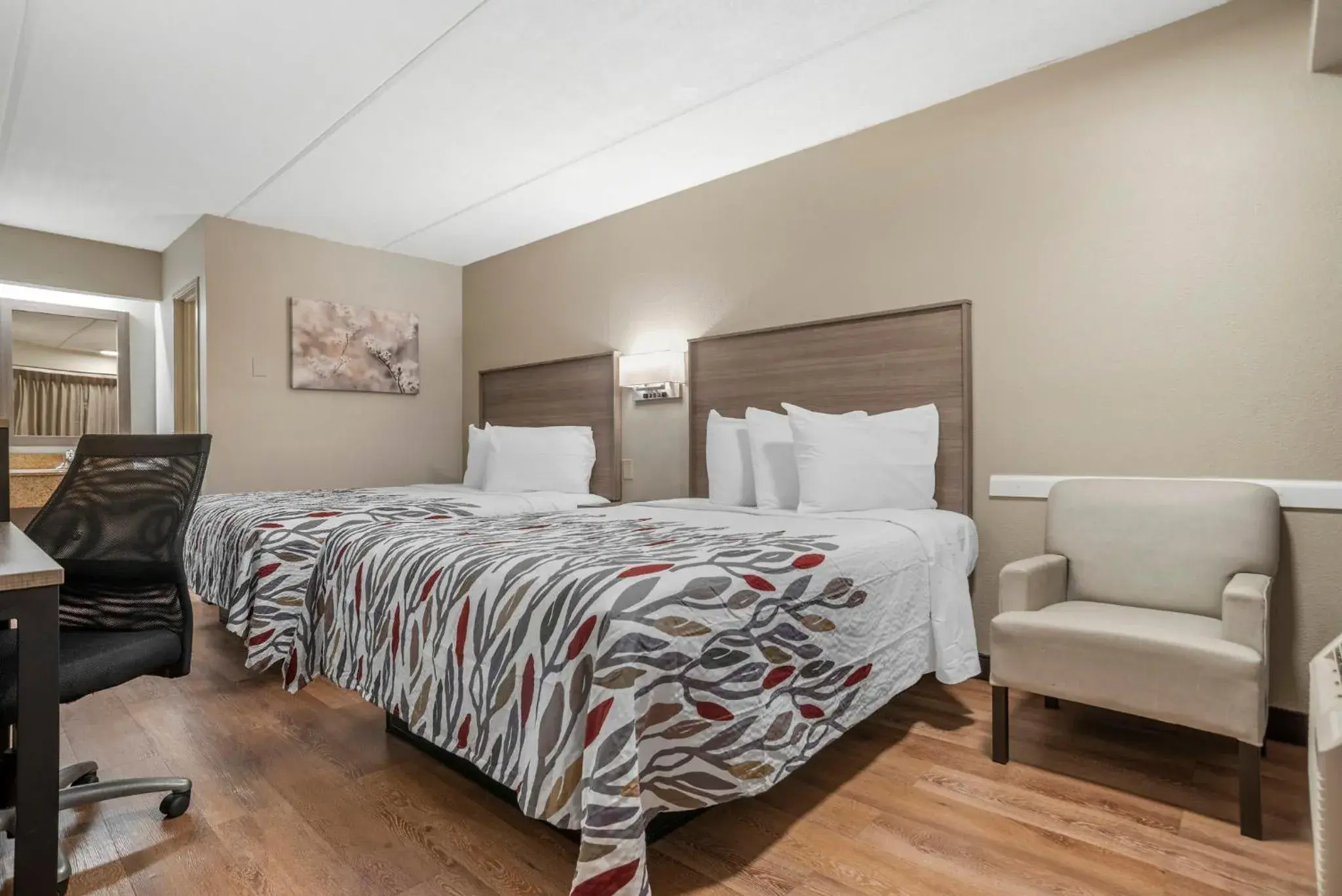 Photo of the whole room, Bed in Red Roof Inn West Monroe Photo of the whole room, Bed in Red Roof Inn West Monroe