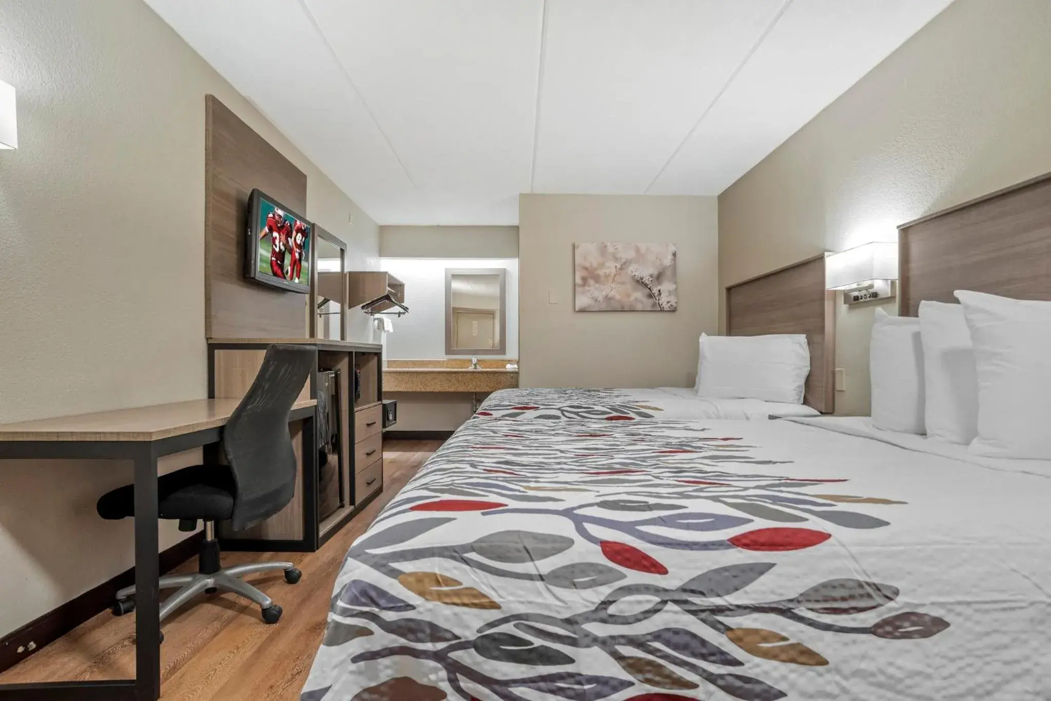 Photo of the whole room, Bed in Red Roof Inn West Monroe Photo of the whole room, Bed in Red Roof Inn West Monroe