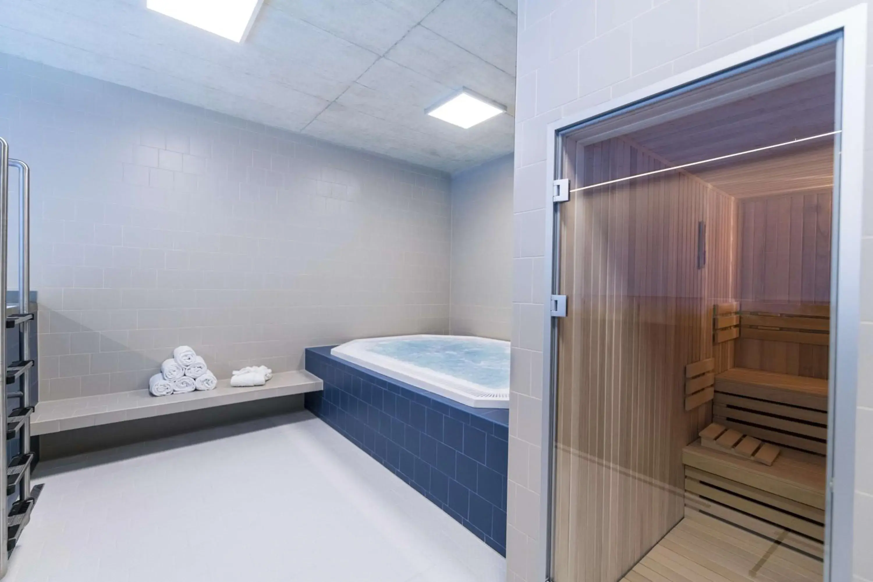 Spa and wellness centre/facilities, Bed in NH Collection Prague Spa and wellness centre/facilities, Bed in NH Collection Prague