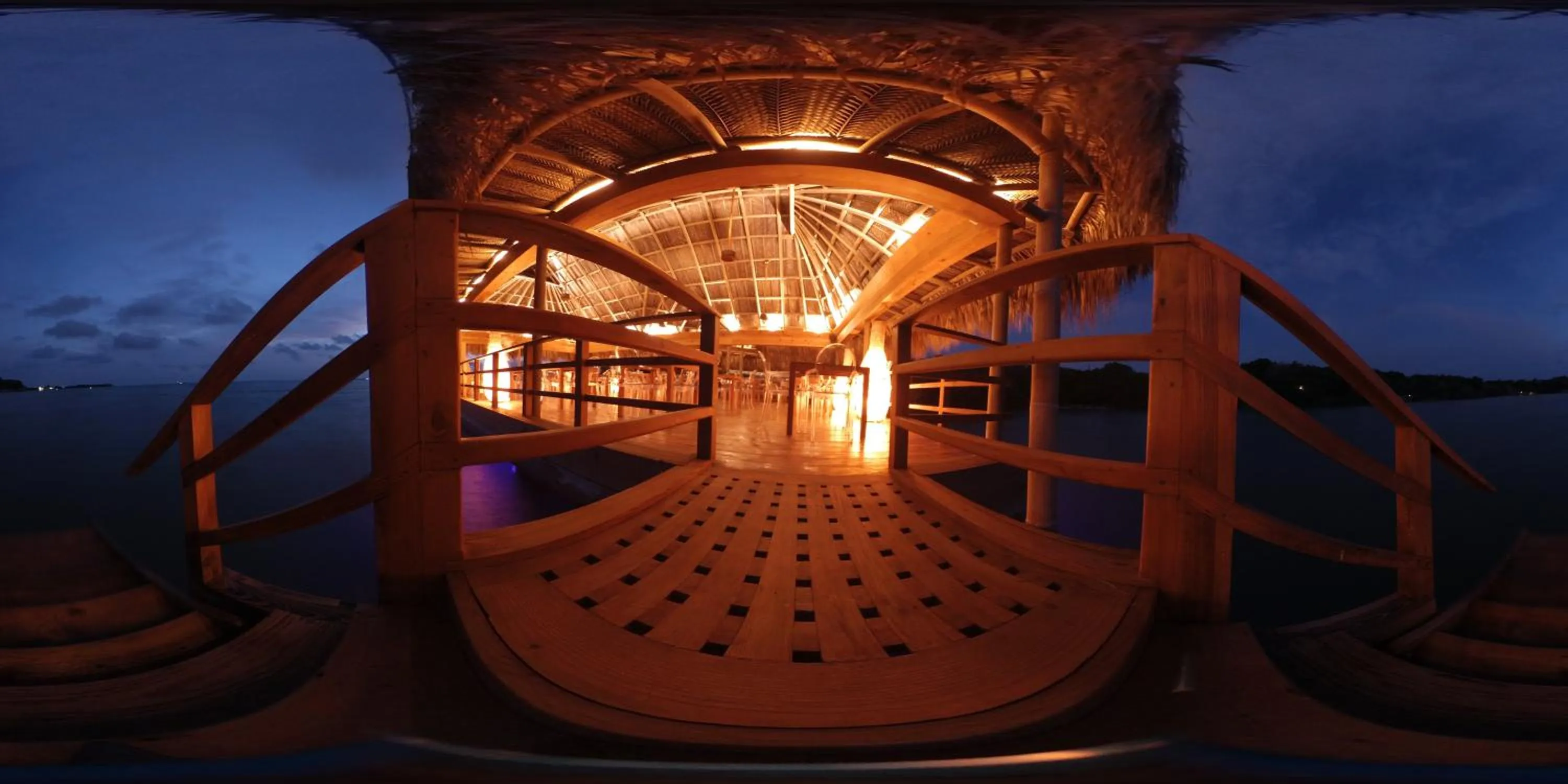 Night in Hotel Las Islas