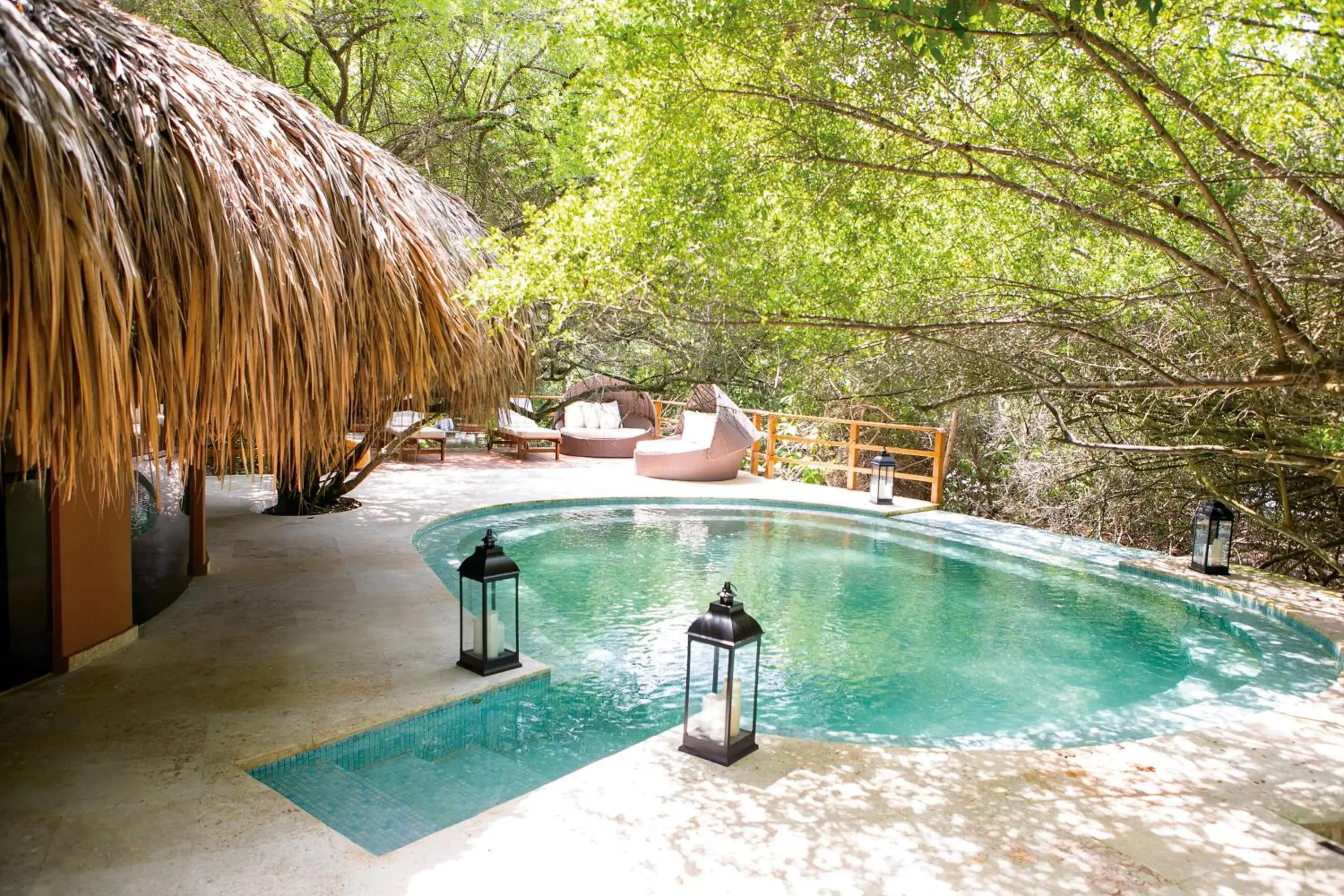 Swimming pool in Hotel Las Islas Swimming pool in Hotel Las Islas