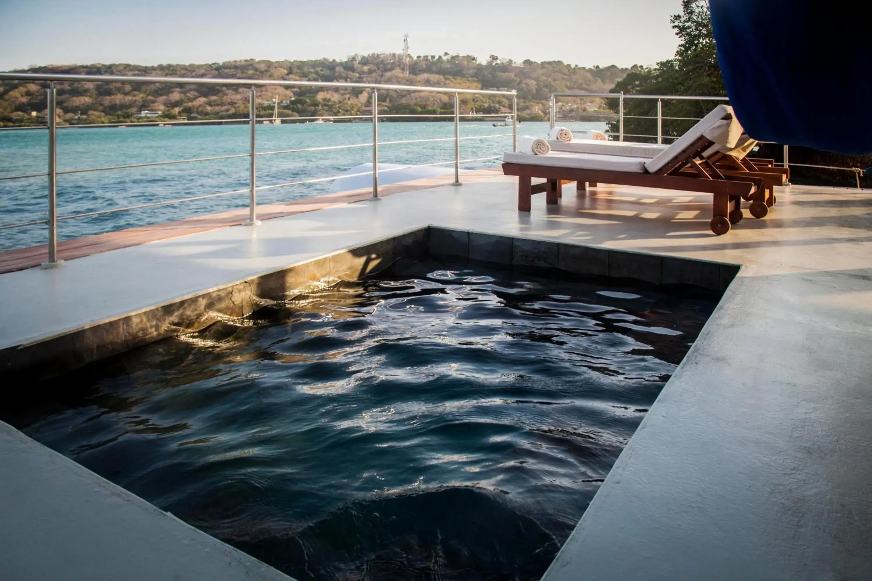 Swimming pool in Hotel Las Islas Swimming pool in Hotel Las Islas