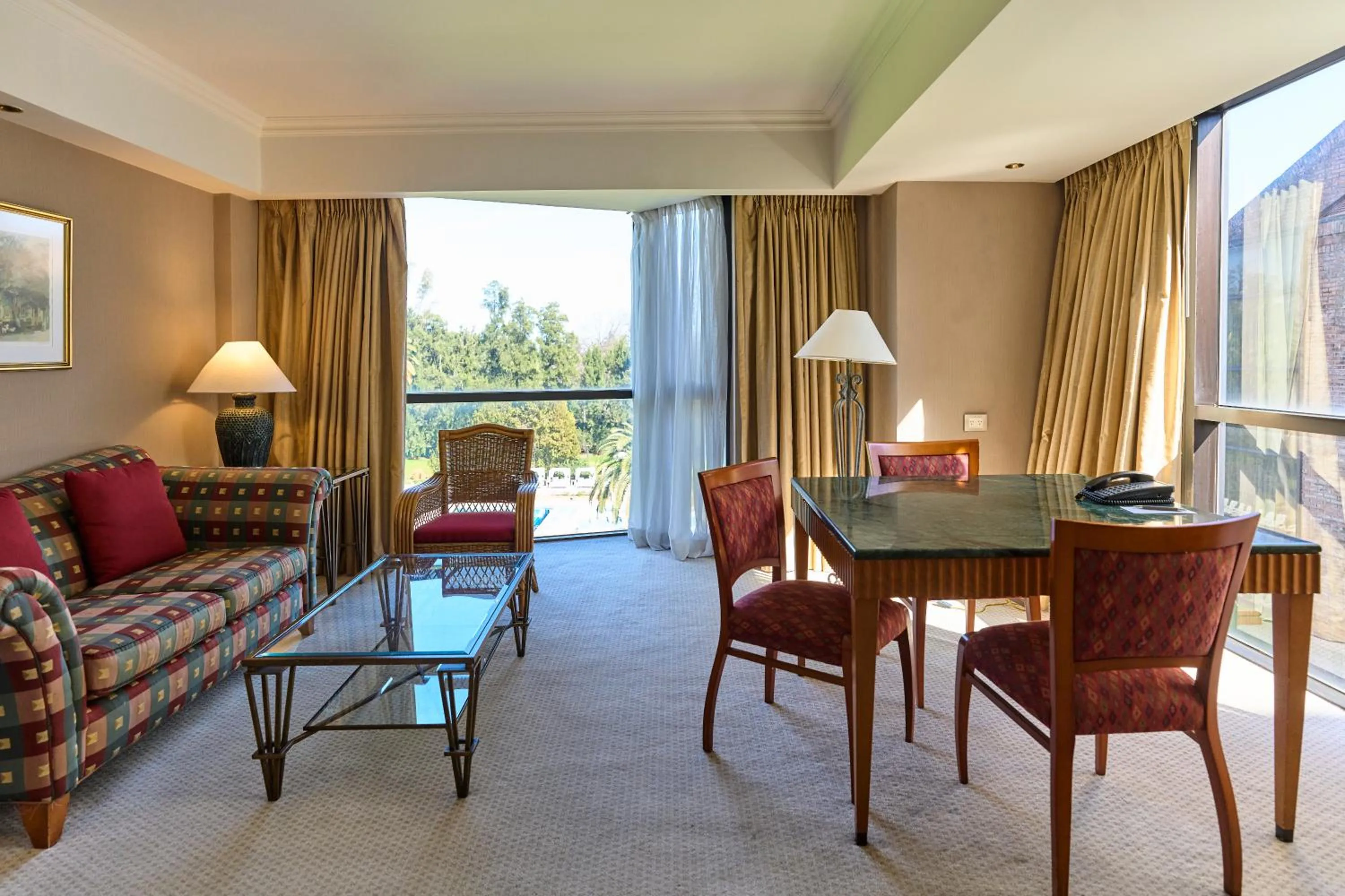 Area and facilities in Sheraton Pilar Hotel & Convention Center