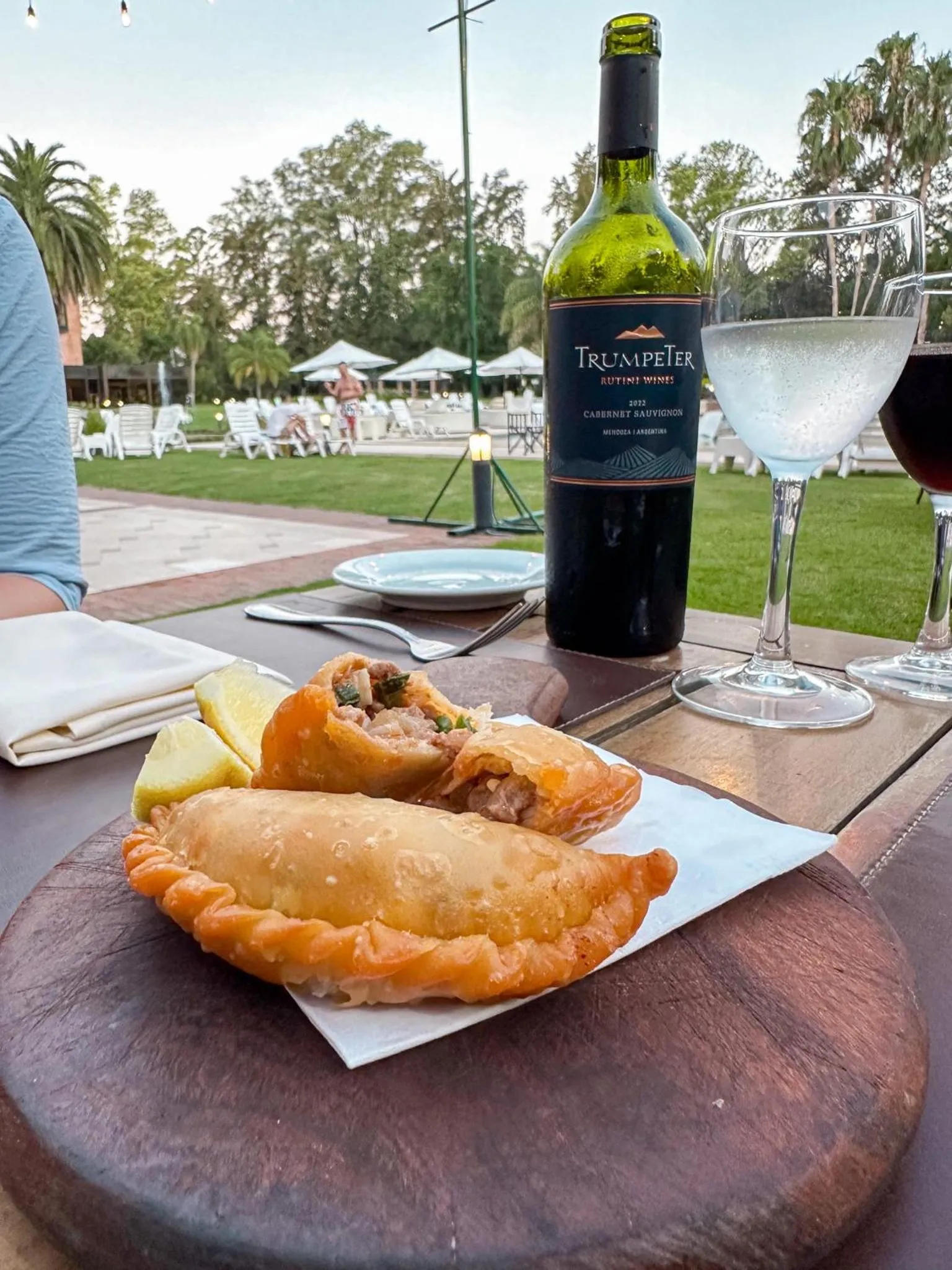 Restaurant/places to eat in Sheraton Pilar Hotel & Convention Center