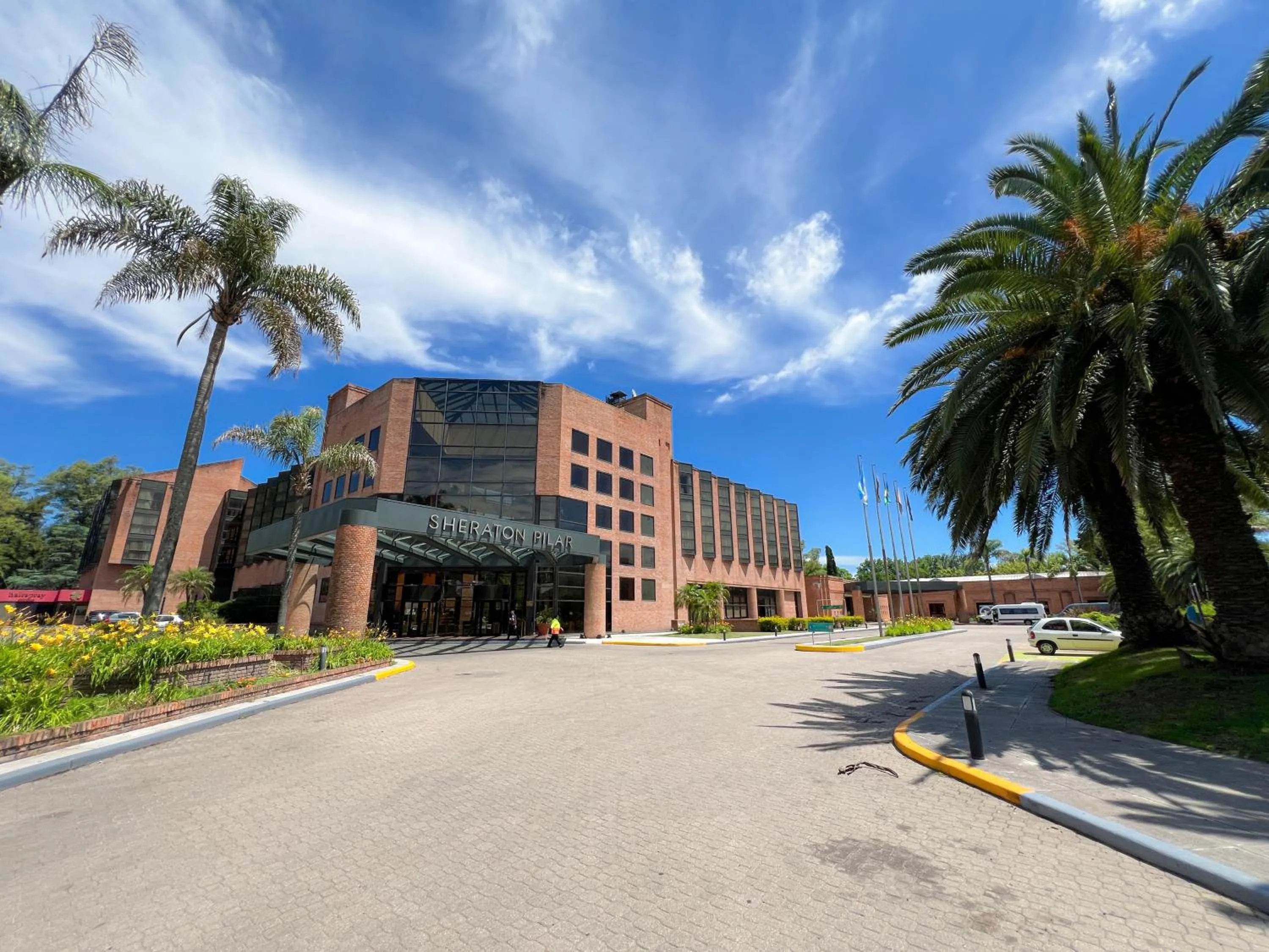 Facade/entrance in Sheraton Pilar Hotel & Convention Center