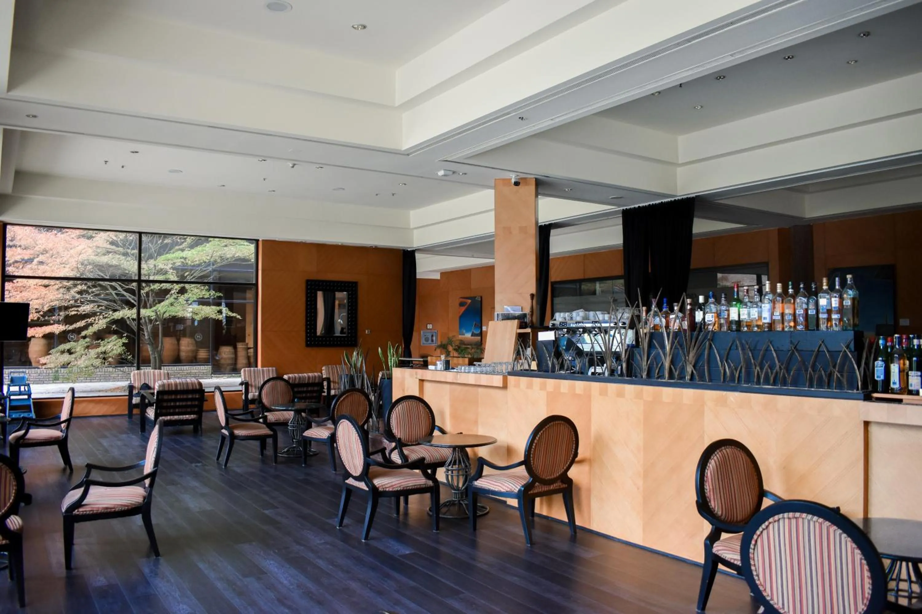 Lounge or bar in Sheraton Pilar Hotel & Convention Center