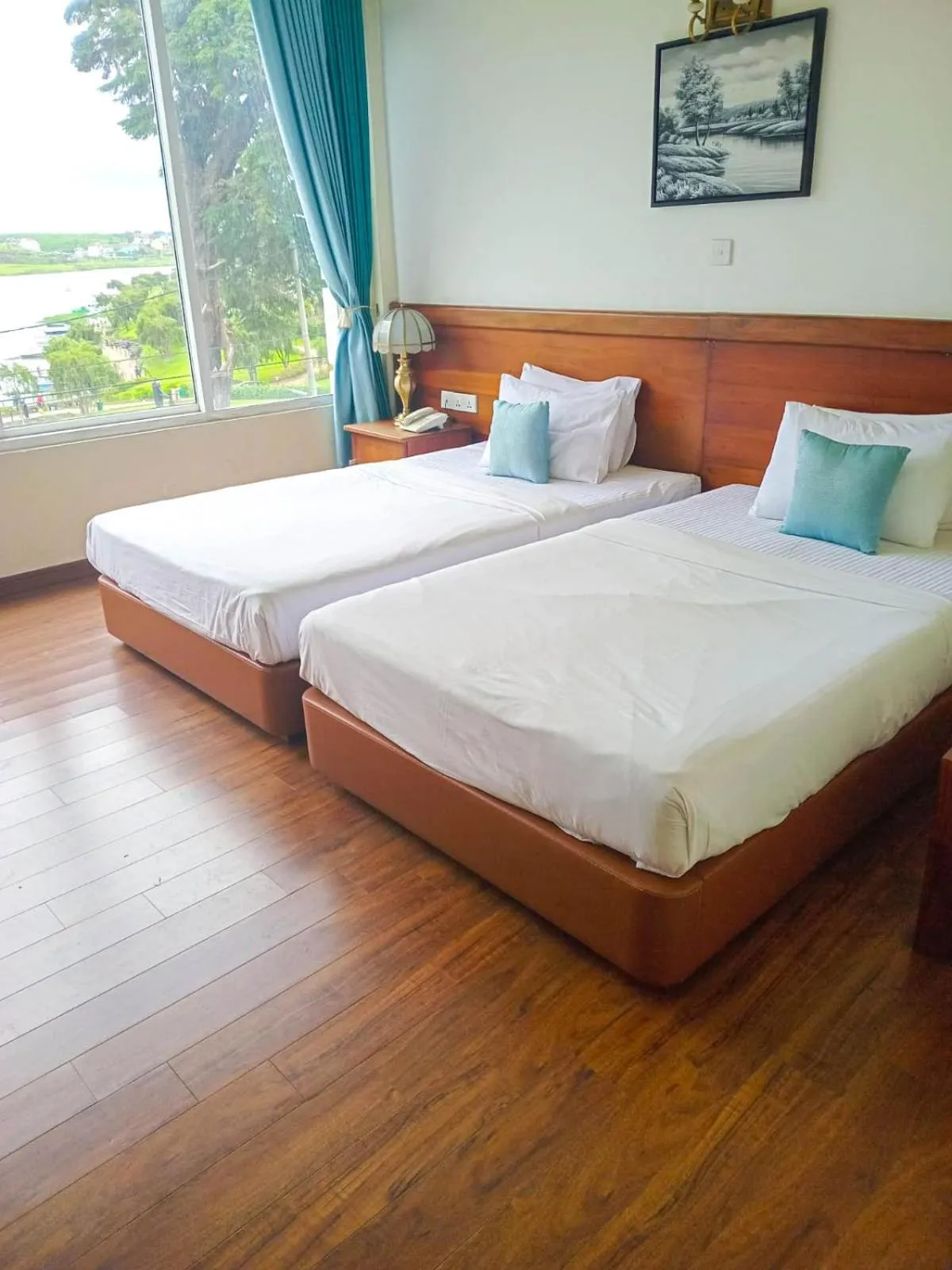 Bed in Royal Lake Hotel