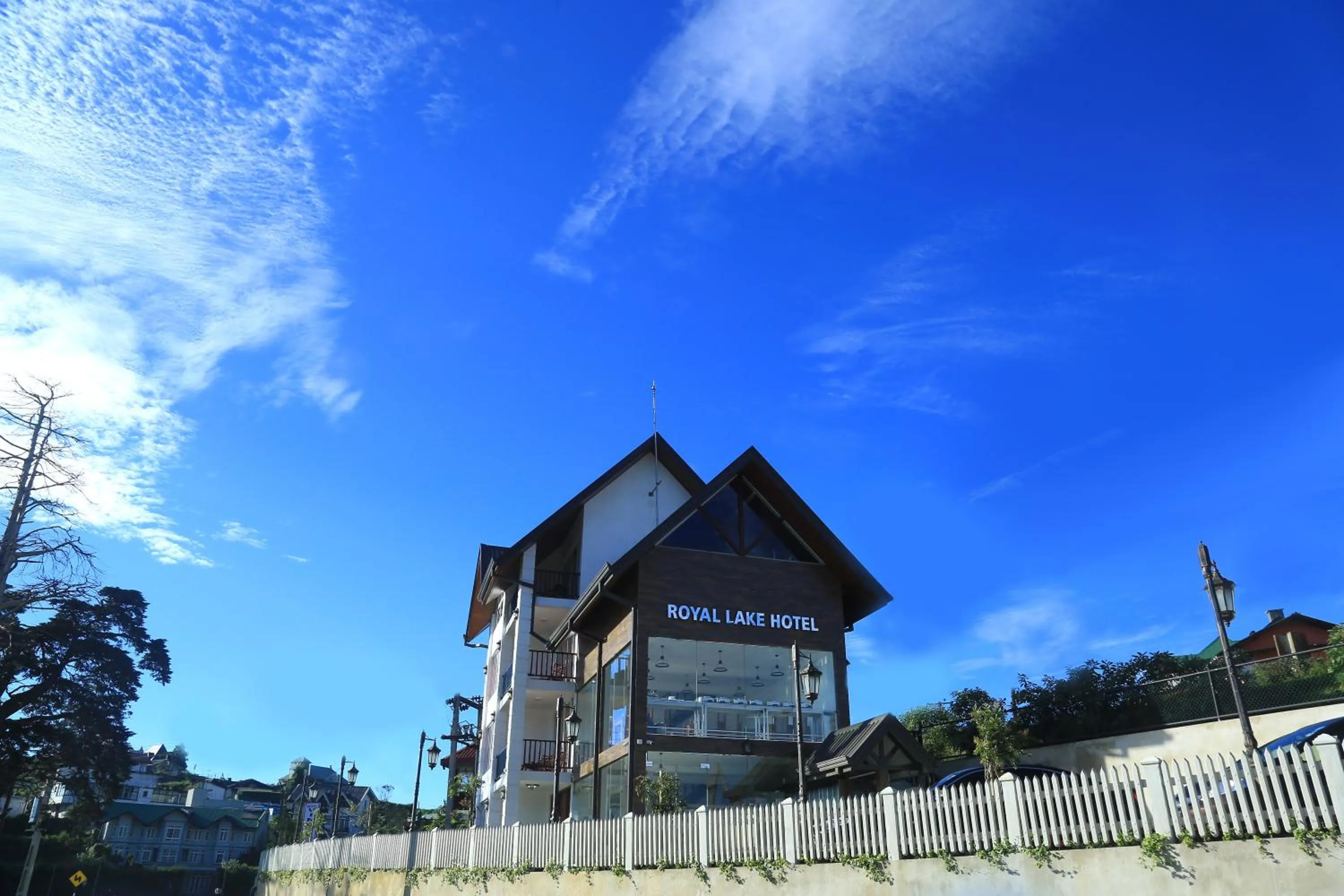 Location in Royal Lake Hotel