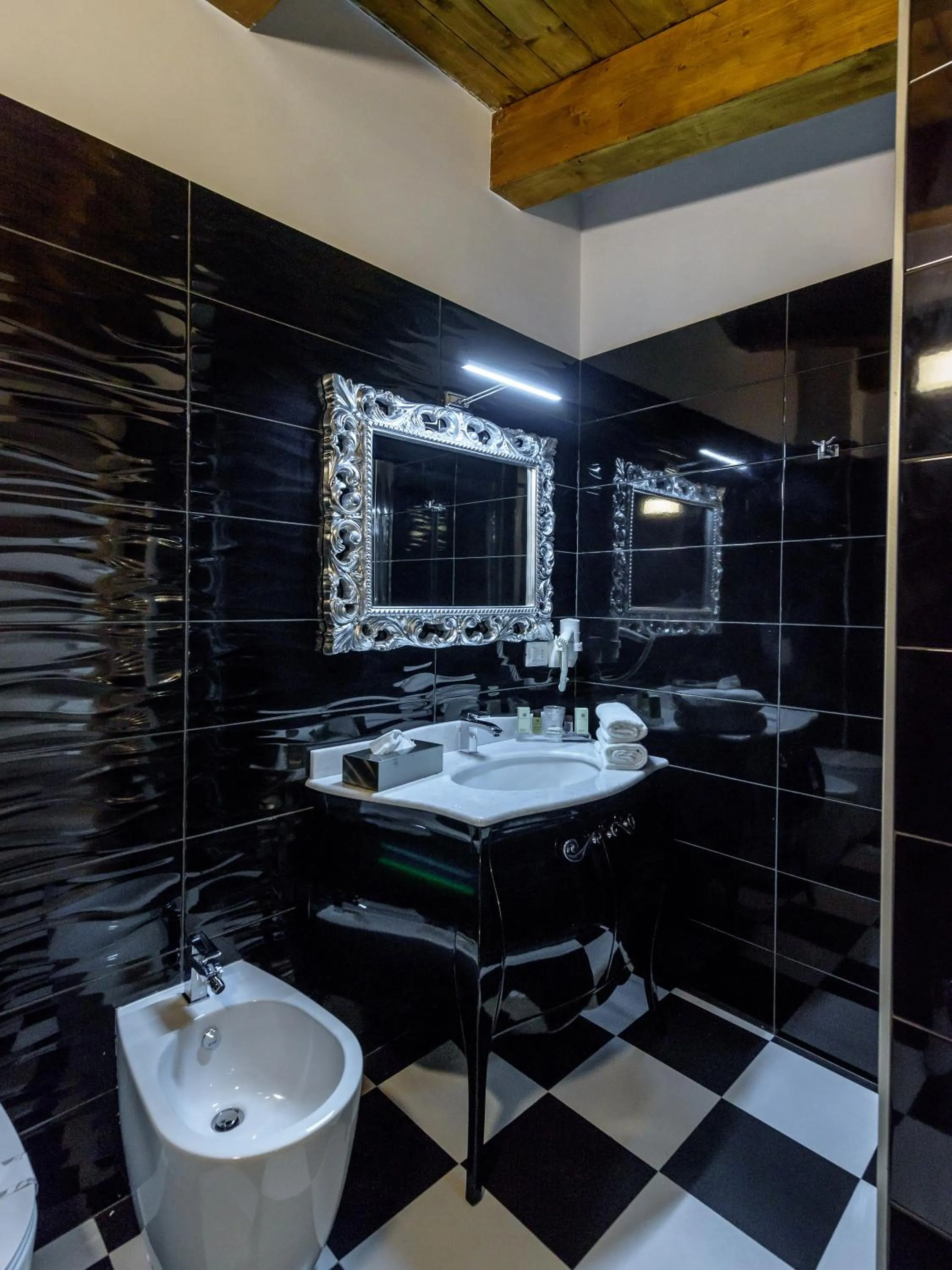 Shower in Marie Claire Apartments & Spa