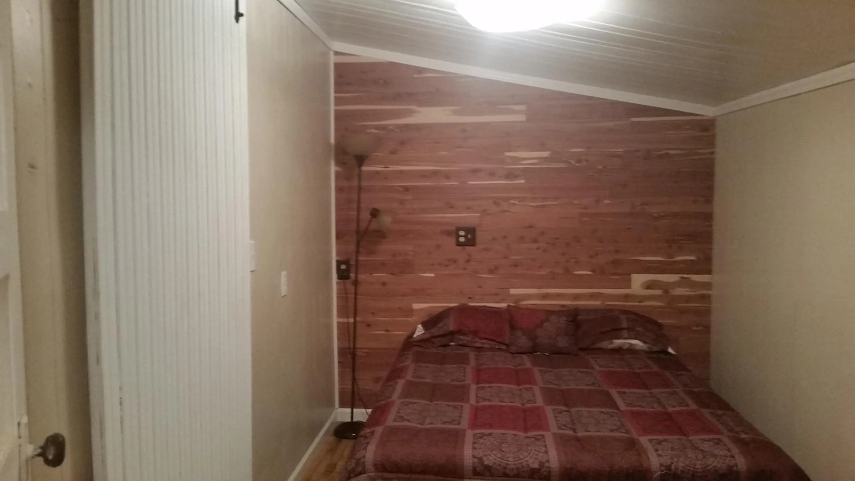 Bed in walker's retreat